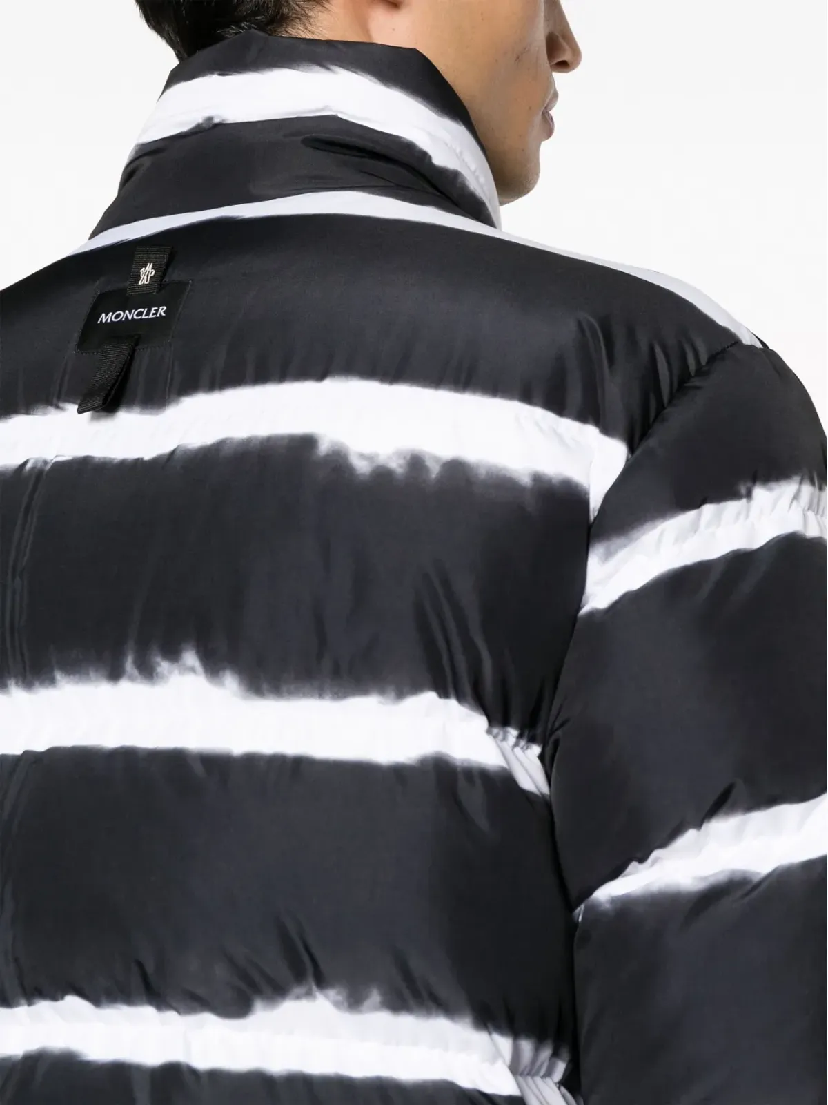Moncler シルストライプダウンジャケット - 画像5