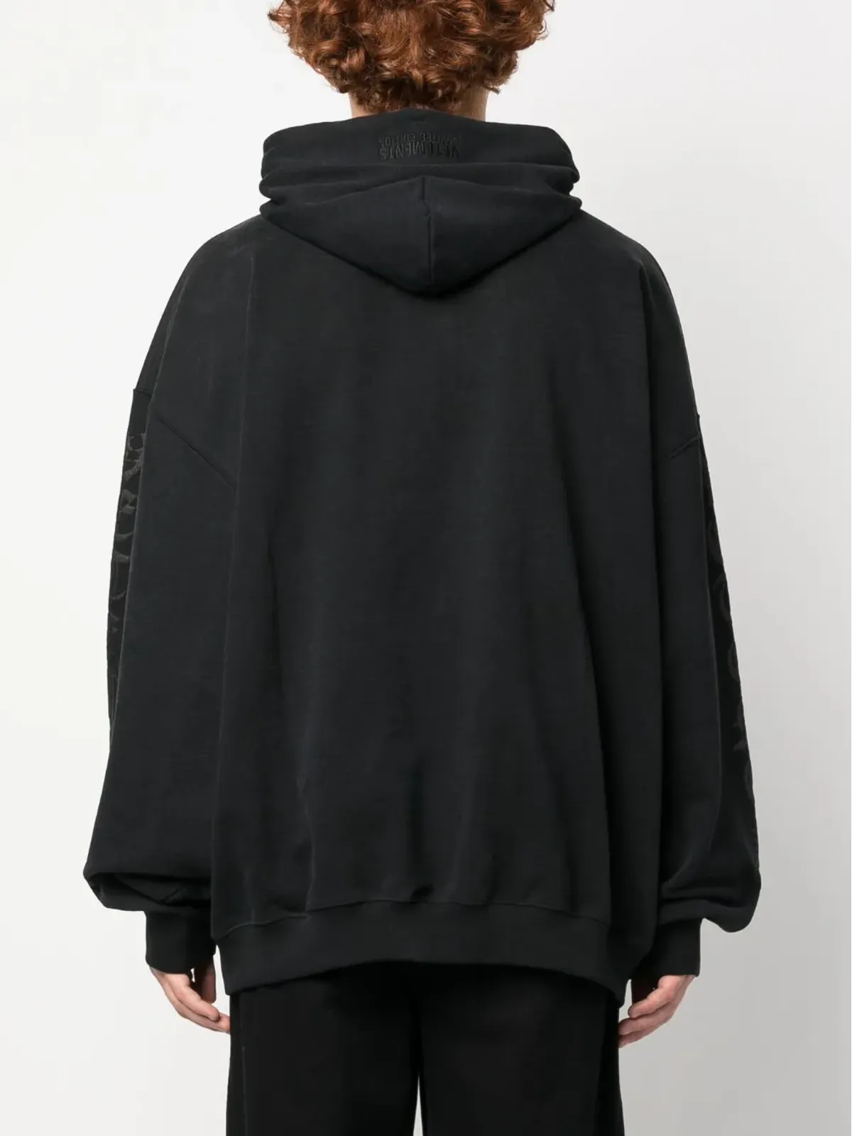 VETEMENTS グラフィックプリント コットン フーディ ブラック - 画像4