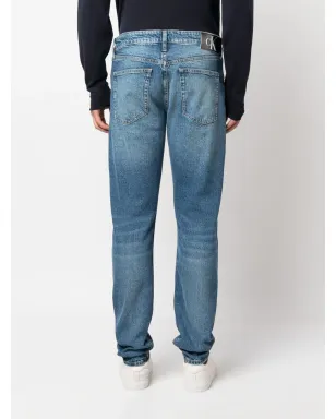 Calvin Klein Jeans ロゴパッチ付きスリムカットジーンズ - サムネイル4