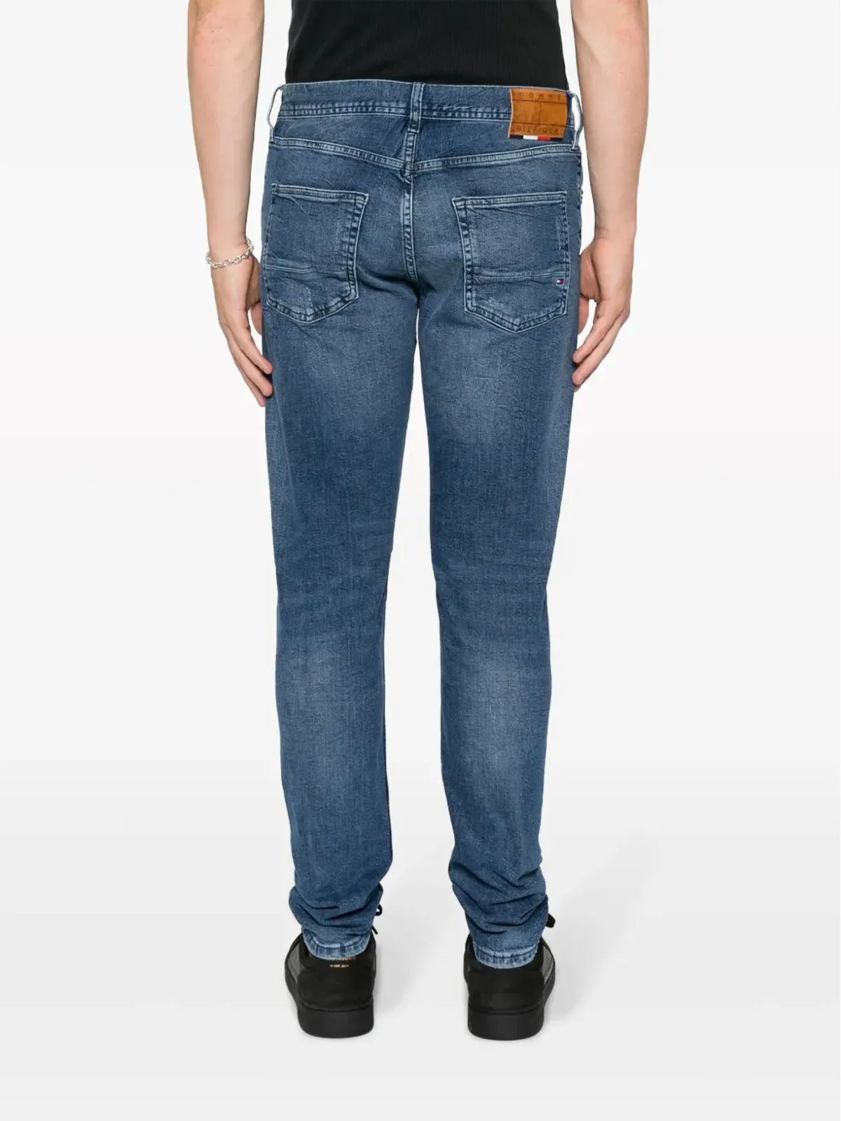 Tommy Hilfiger ミッドライズ テーパード スキニー ジーンズ - 画像4