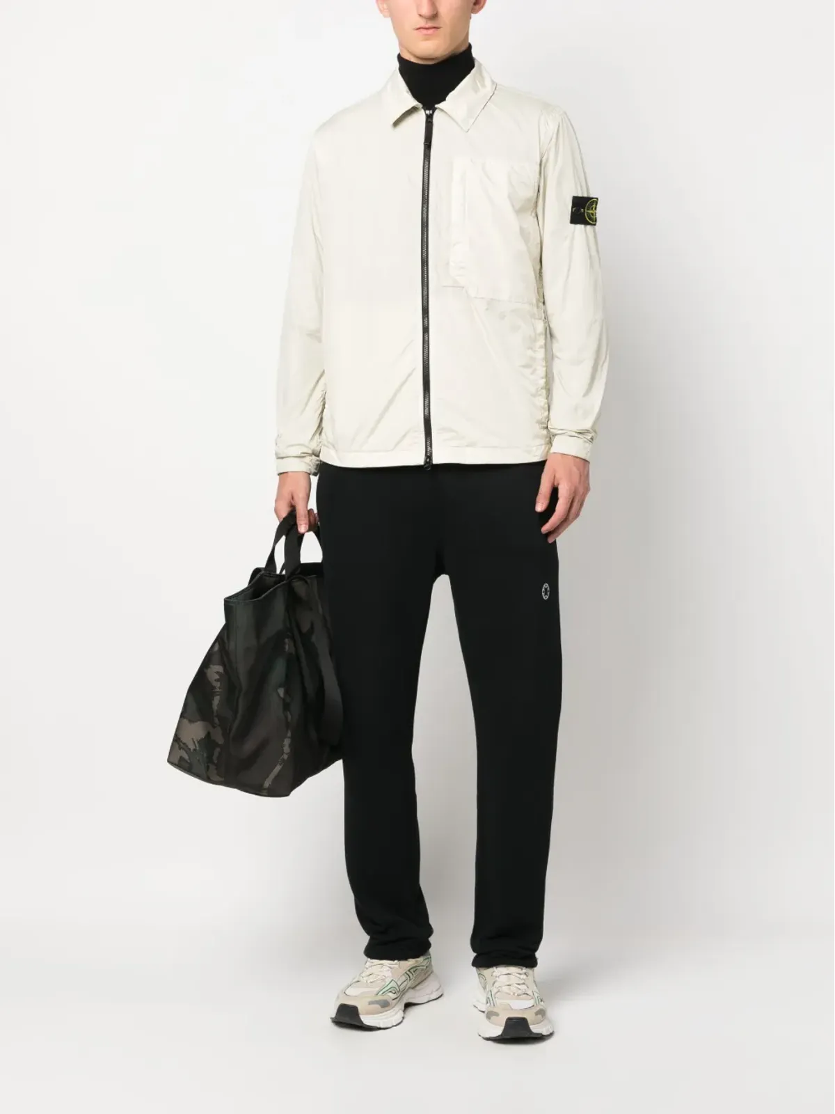 Stone Island Compassパッチ付きライトウェイトジップアップジャケット - 画像2
