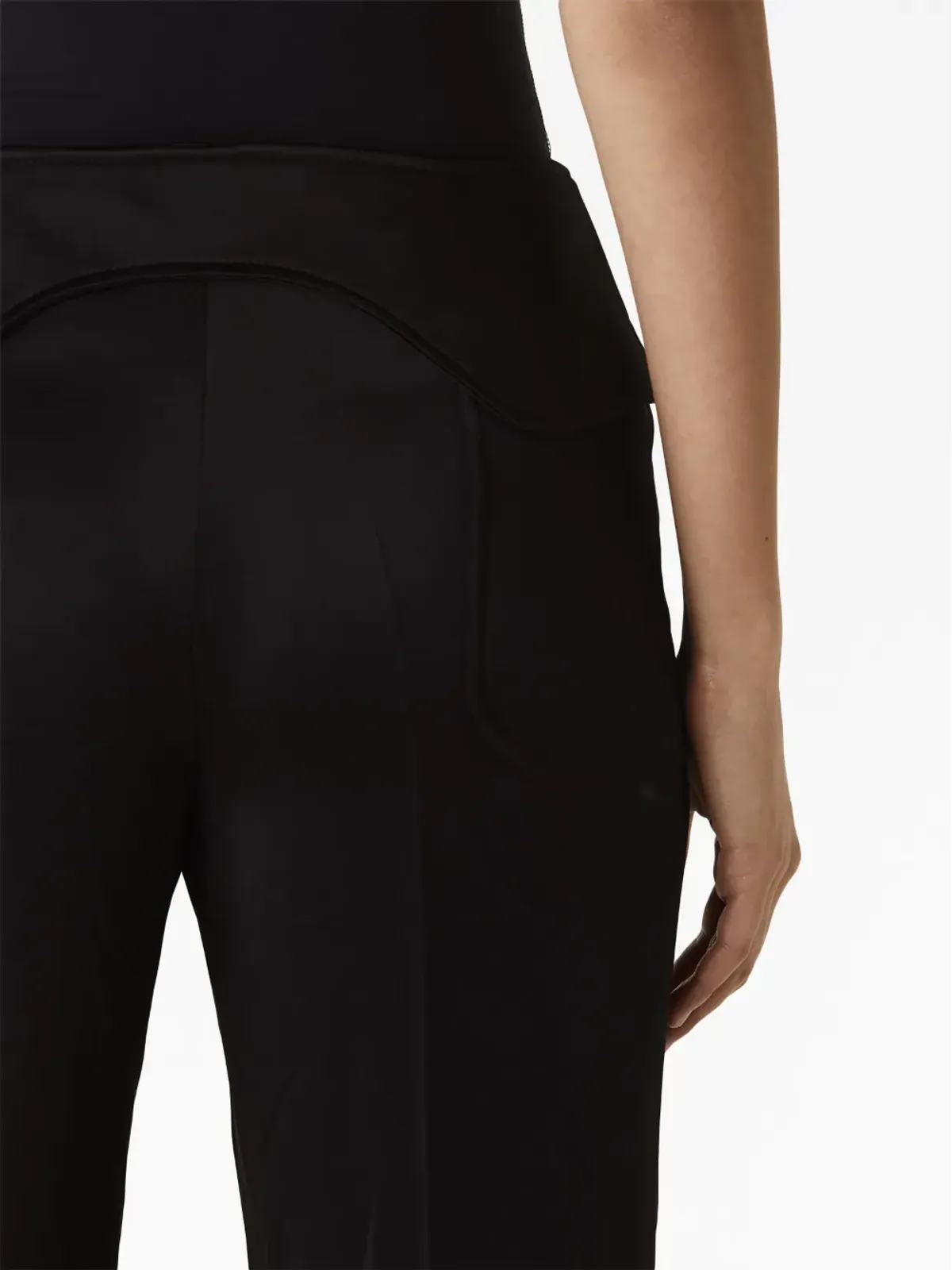 TOM FORD pressed-crease tapered-leg trousers - Black - 画像5