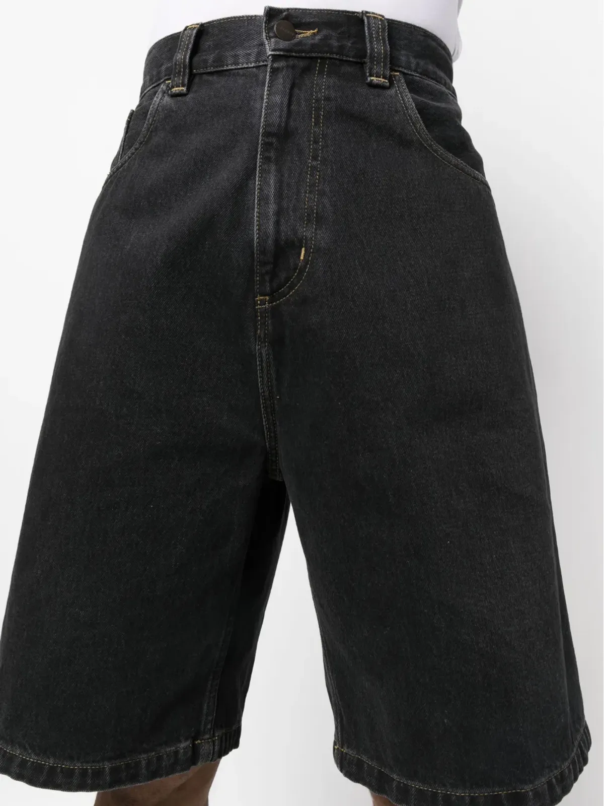 Carhartt WIP ロゴパッチ付きワイドレッグデニムショーツ - ブラック - 画像5