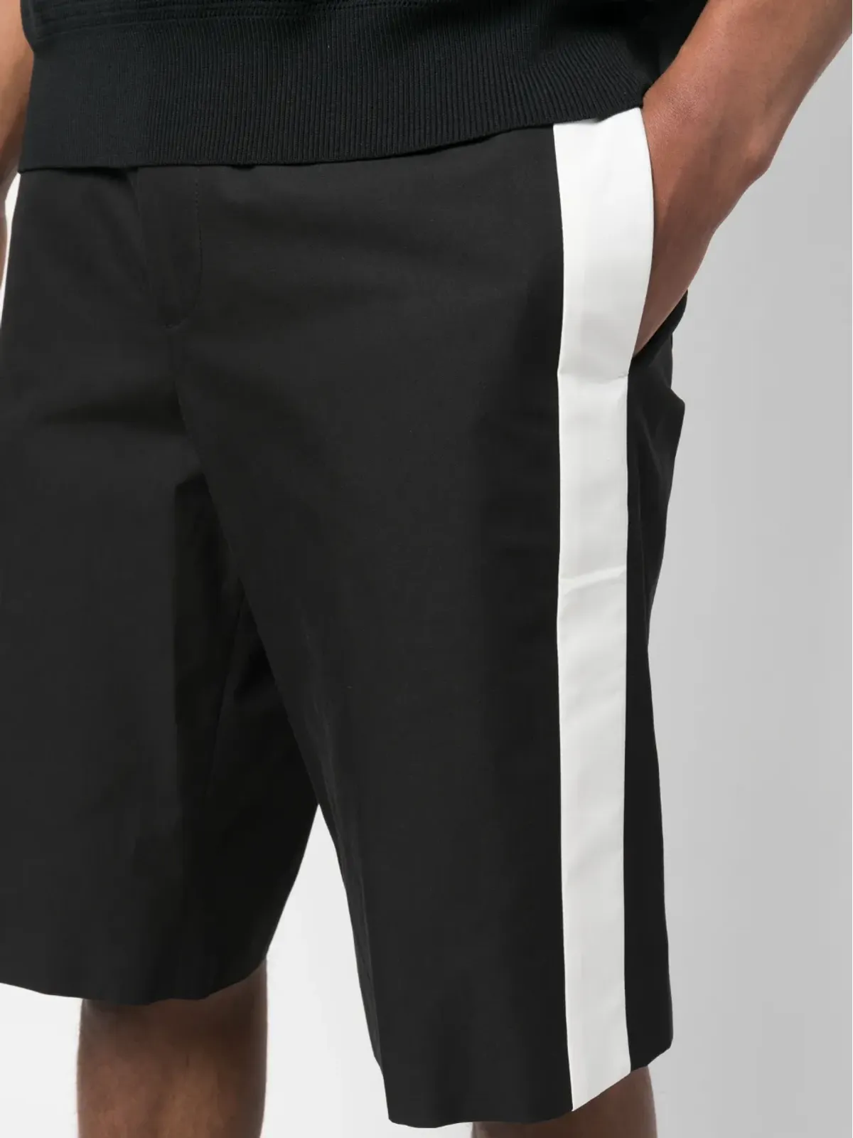 Alexander McQueen サイドストライプ Bermudaショーツ - 画像5
