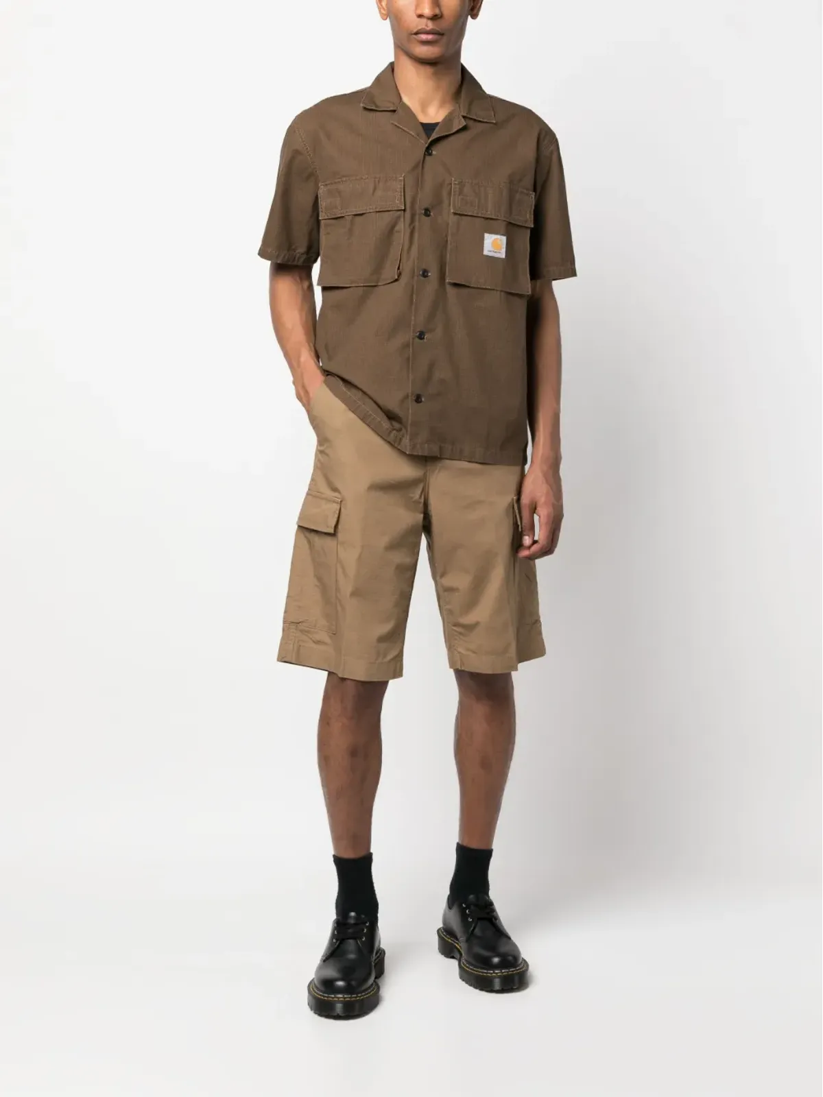 Carhartt WIP ロゴパッチ カーゴショーツ - 画像2