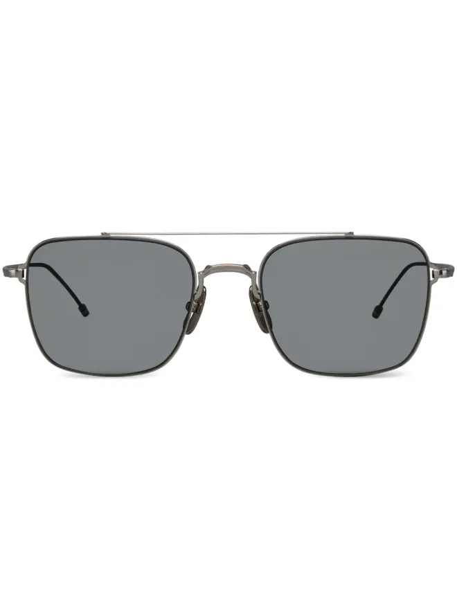 Thom Browne Eyewear Thom Browne Eyewear ティント付きパイロットフレームサングラスの商品画像