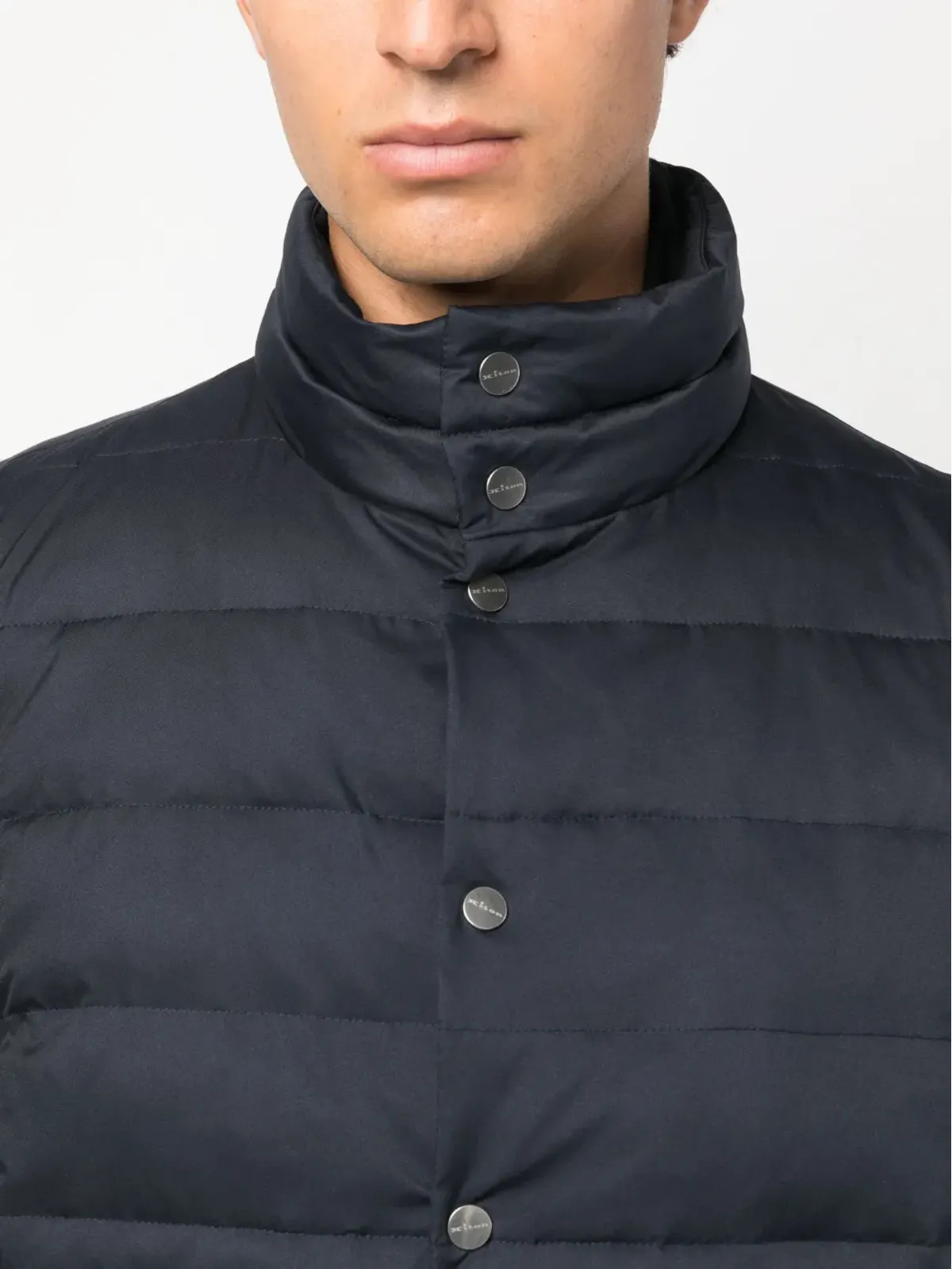 Kiton モックネック・パッド入りジレ ブルー - 画像5