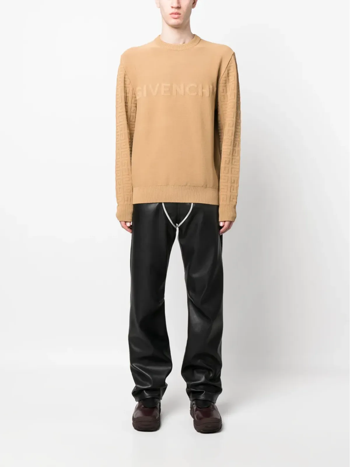 Givenchy エンボスロゴ入りブラウンのスウェットシャツ - 画像2