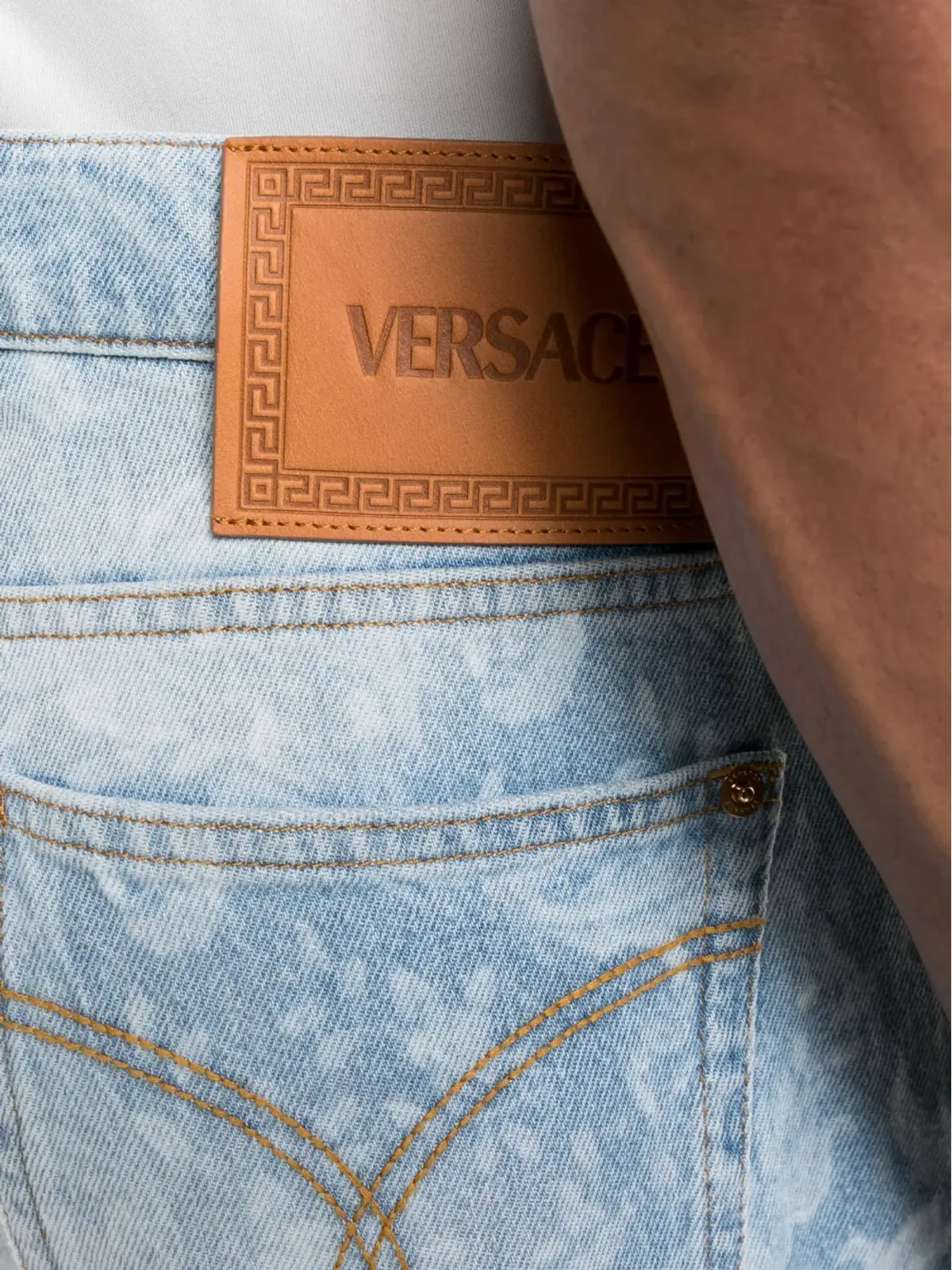 Versace オールオーバー デニムショーツ - 画像5