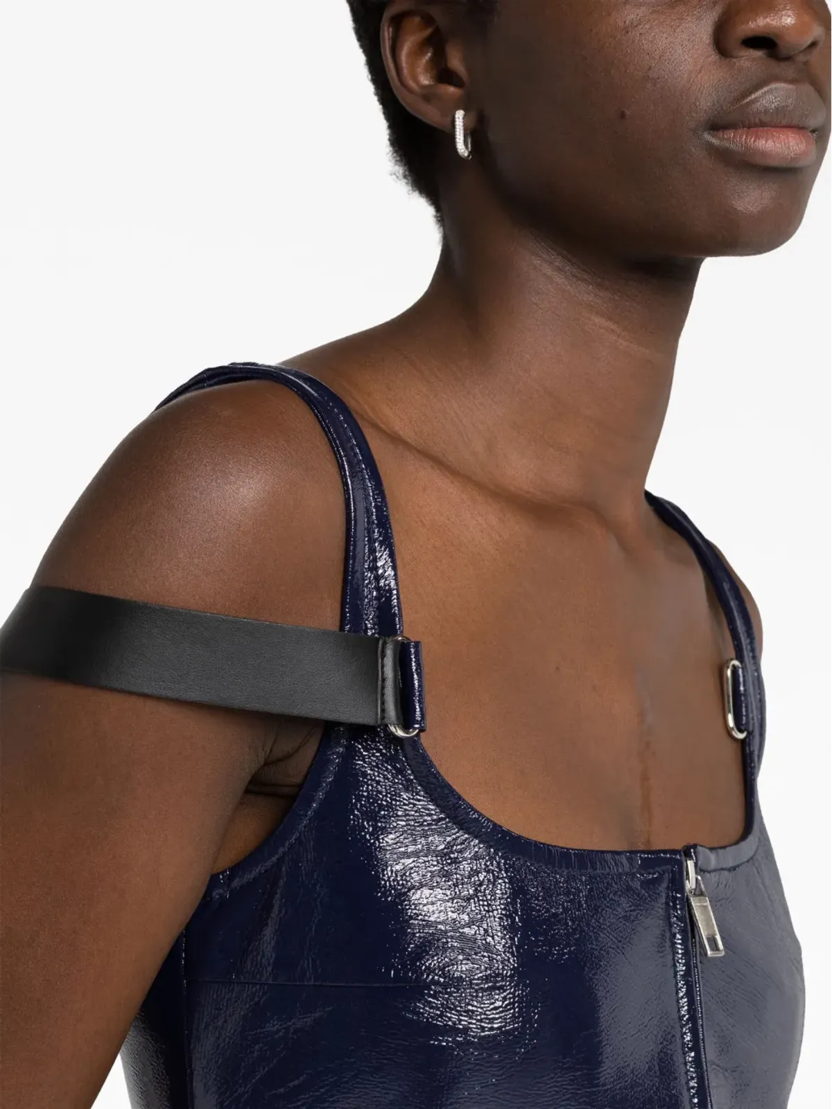 Courrèges ストラップ付きハイシャイン ミニドレス - 画像3