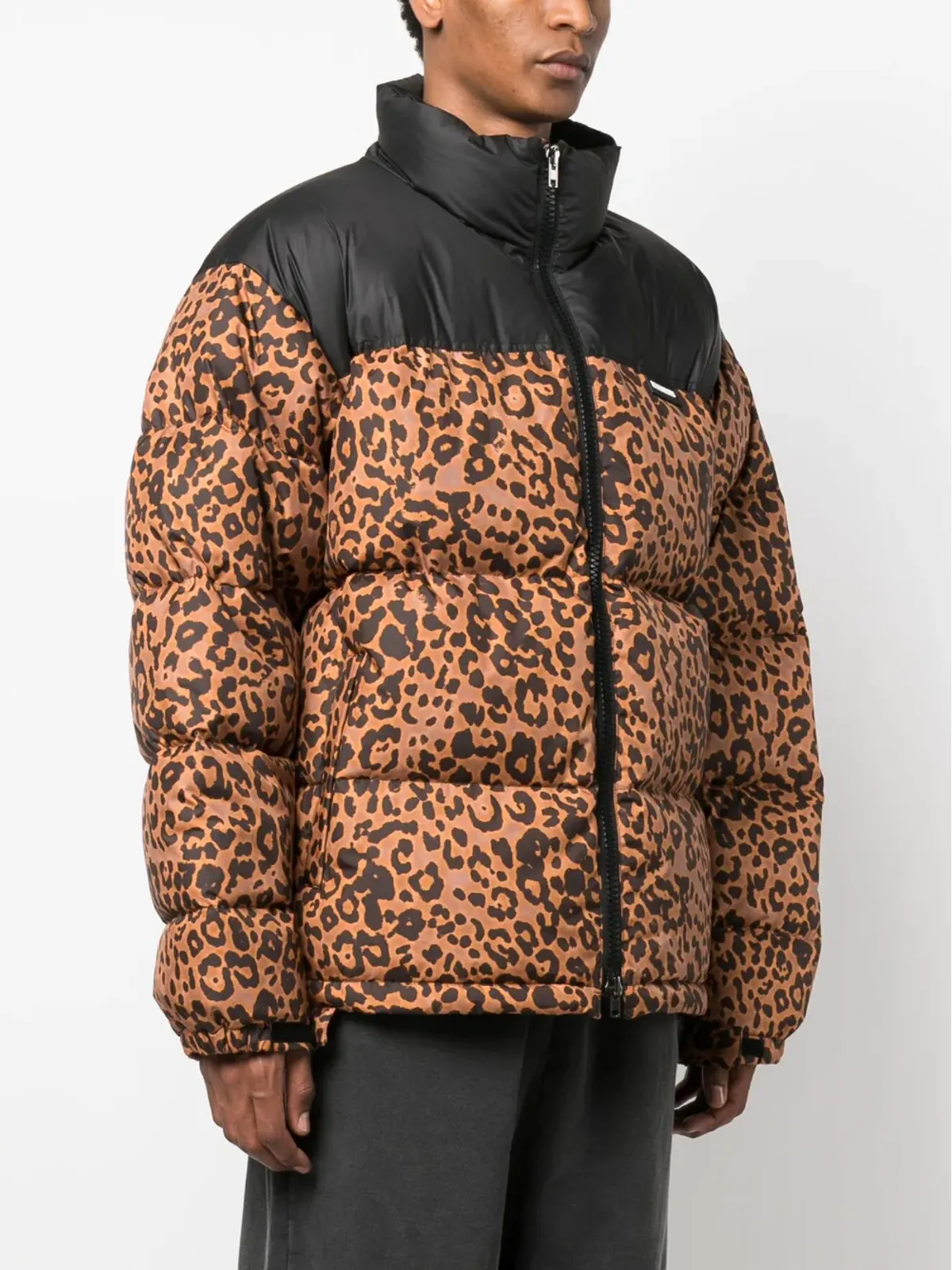 VETEMENTS ジップファスナー付きパデッドジャケット - 画像4