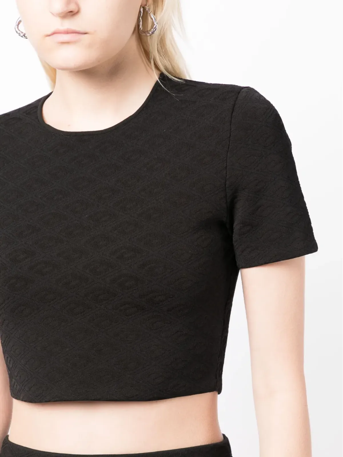 Alexander Wang ロゴジャカード クロップドTシャツ ブラック - 画像5