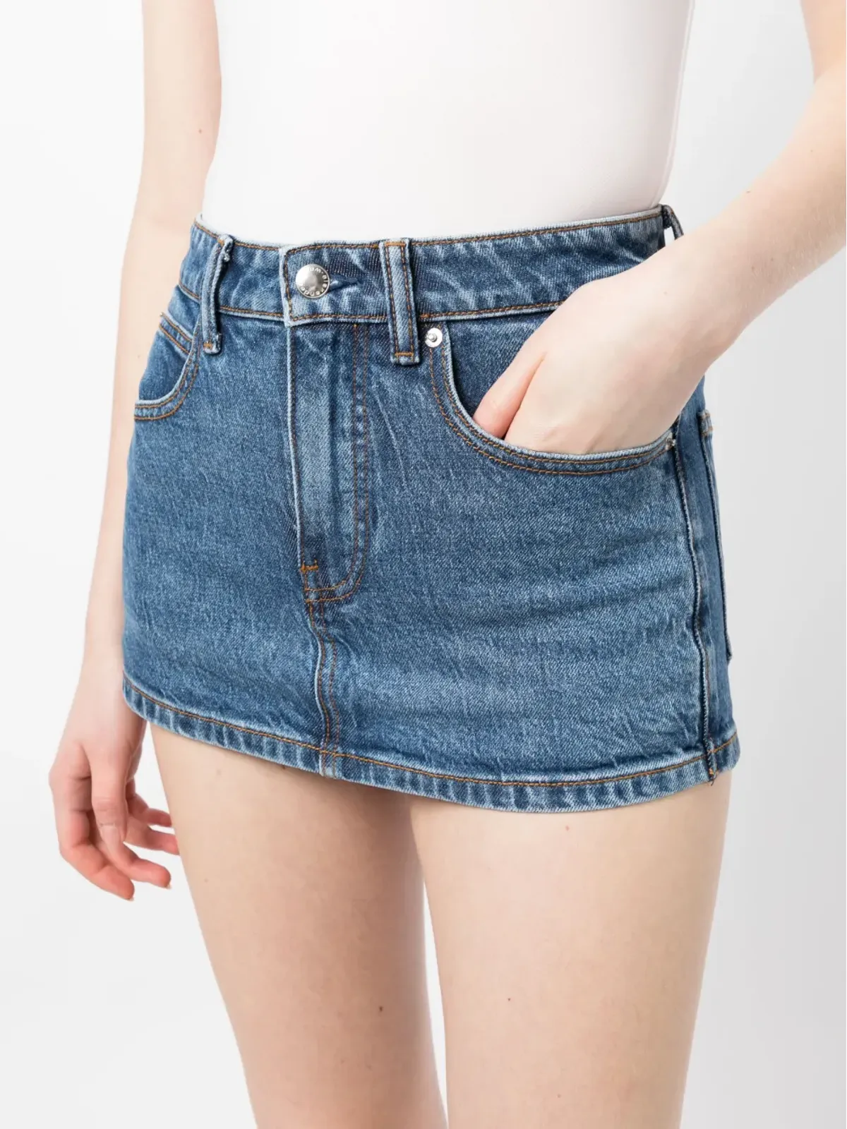 Alexander Wang ミッドライズデニムスコート - 画像5
