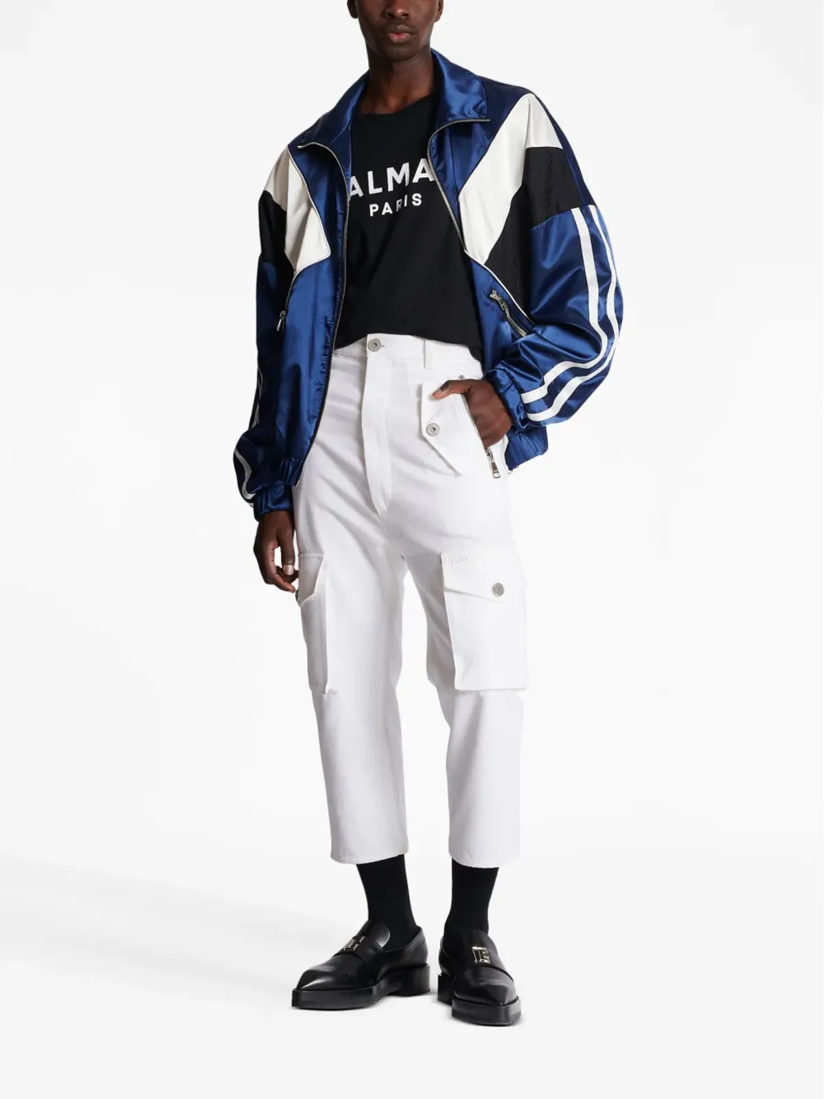 Balmain ロゴプレート カーゴスタイル クロップドパンツ - 画像2