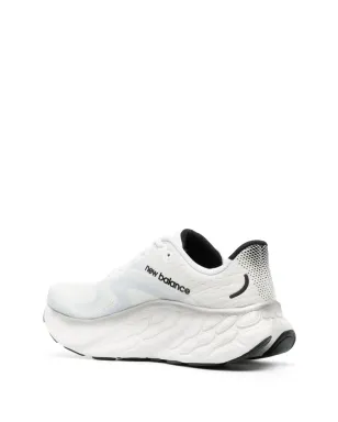 New Balance Fresh Foam X More v4 スニーカー - White - サムネイル3