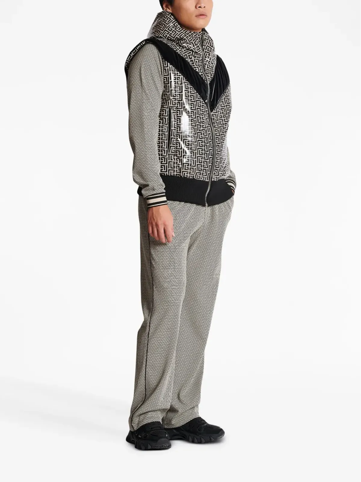 Balmain モノグラムプリント パファー ジレ - 画像3