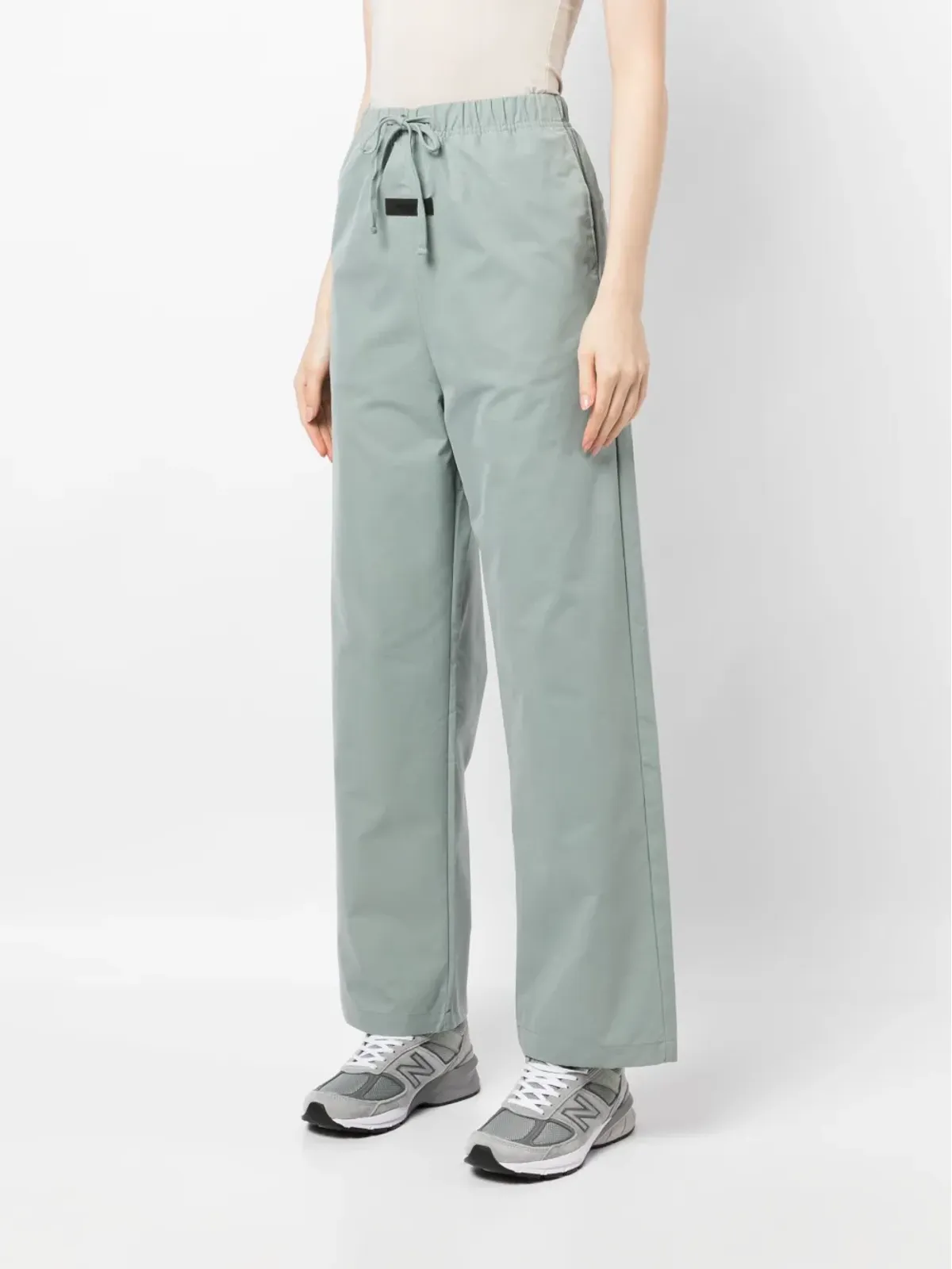 FEAR OF GOD ESSENTIALS ロゴパッチ ドローストリングウエストパンツ - 画像3