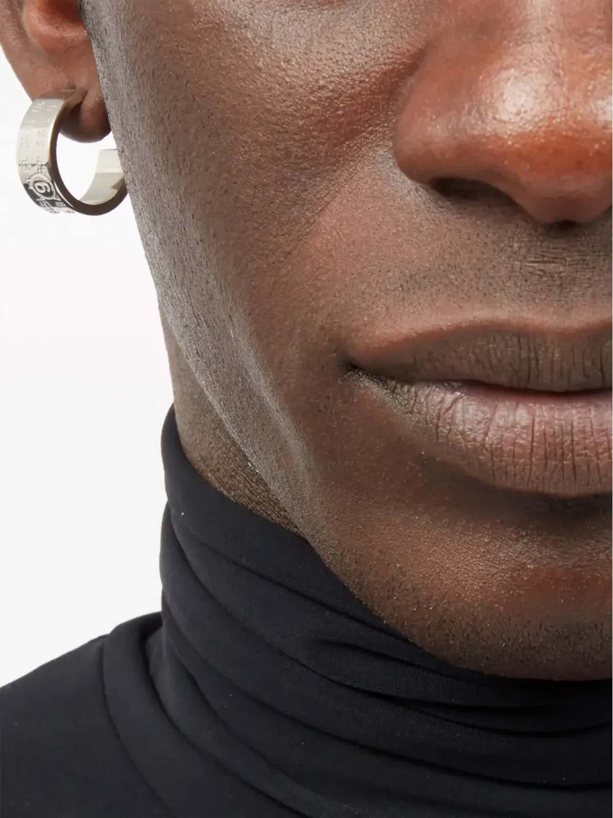MM6 Maison Margiela 数字刻印入りフープピアス - シルバー - 画像4