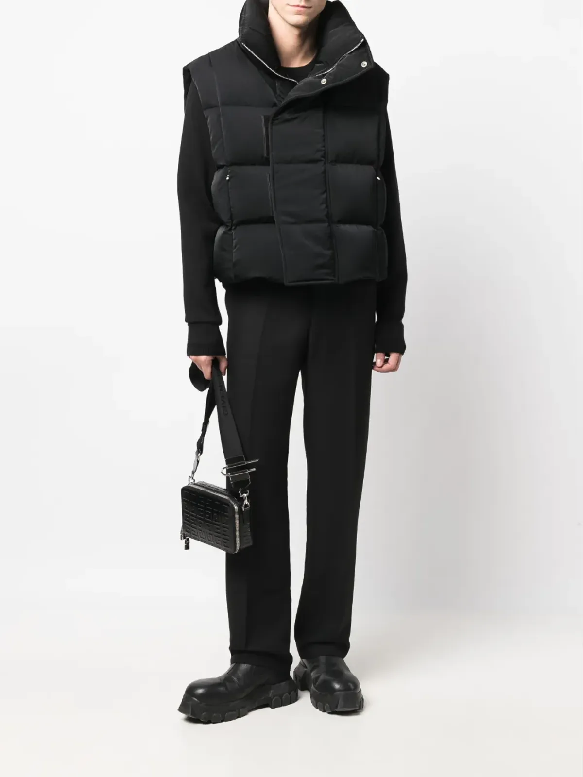 Givenchy ファネルネック付きパディッドジレ ブラック - 画像2