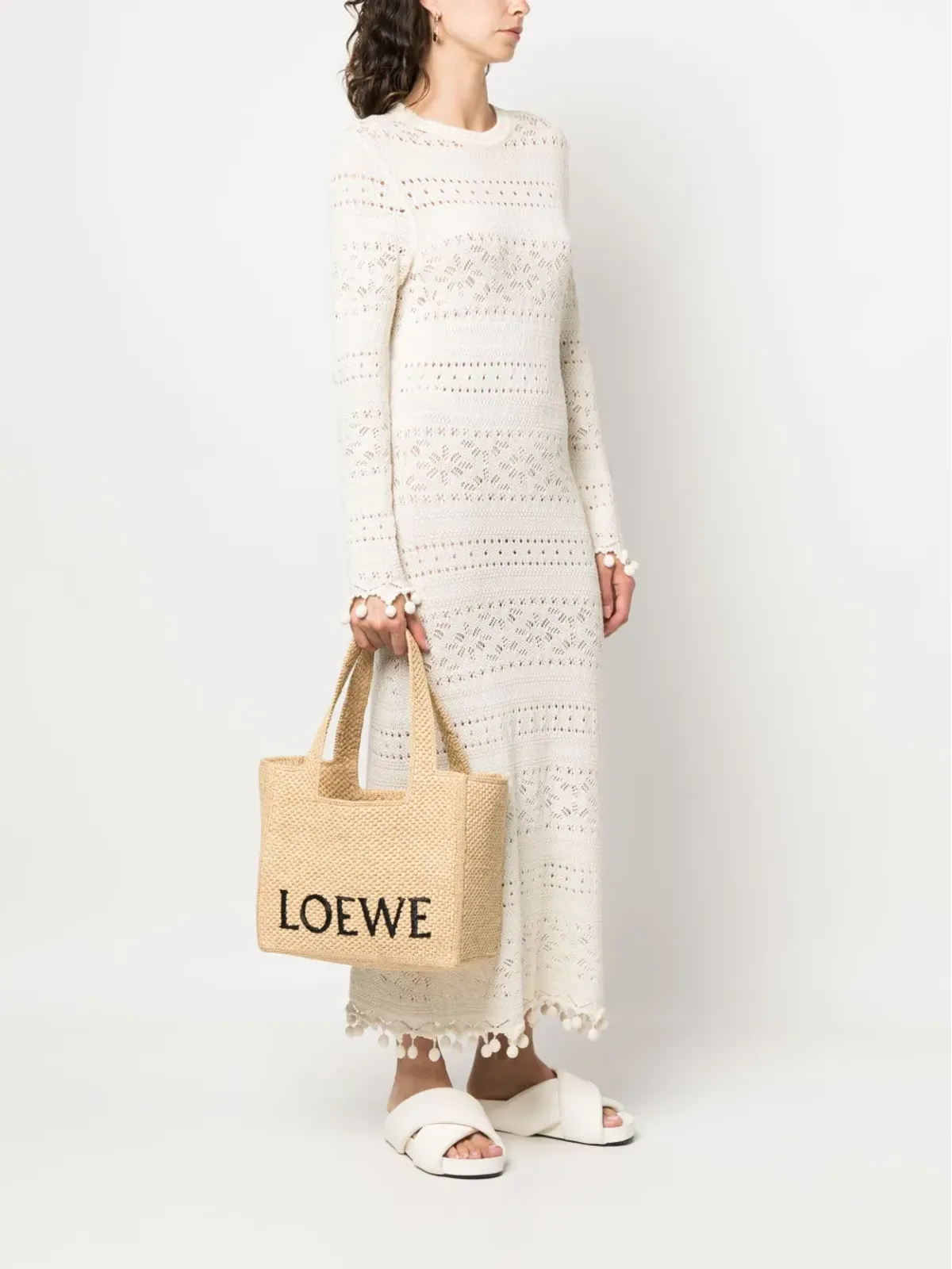LOEWE エンブロイダーロゴ ラフィア トートバッグ - 画像2
