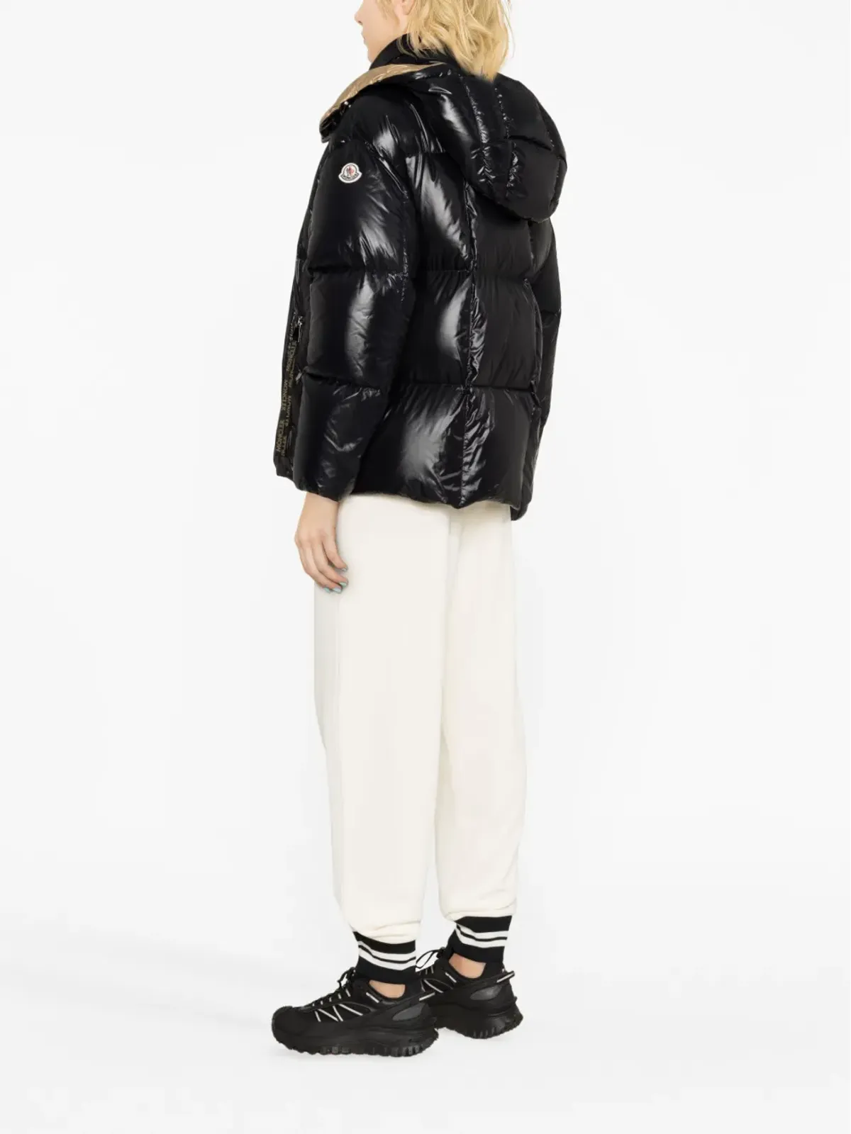 Moncler パラナ フード付きキルテッドダウンジャケット（ブラック） - 画像3