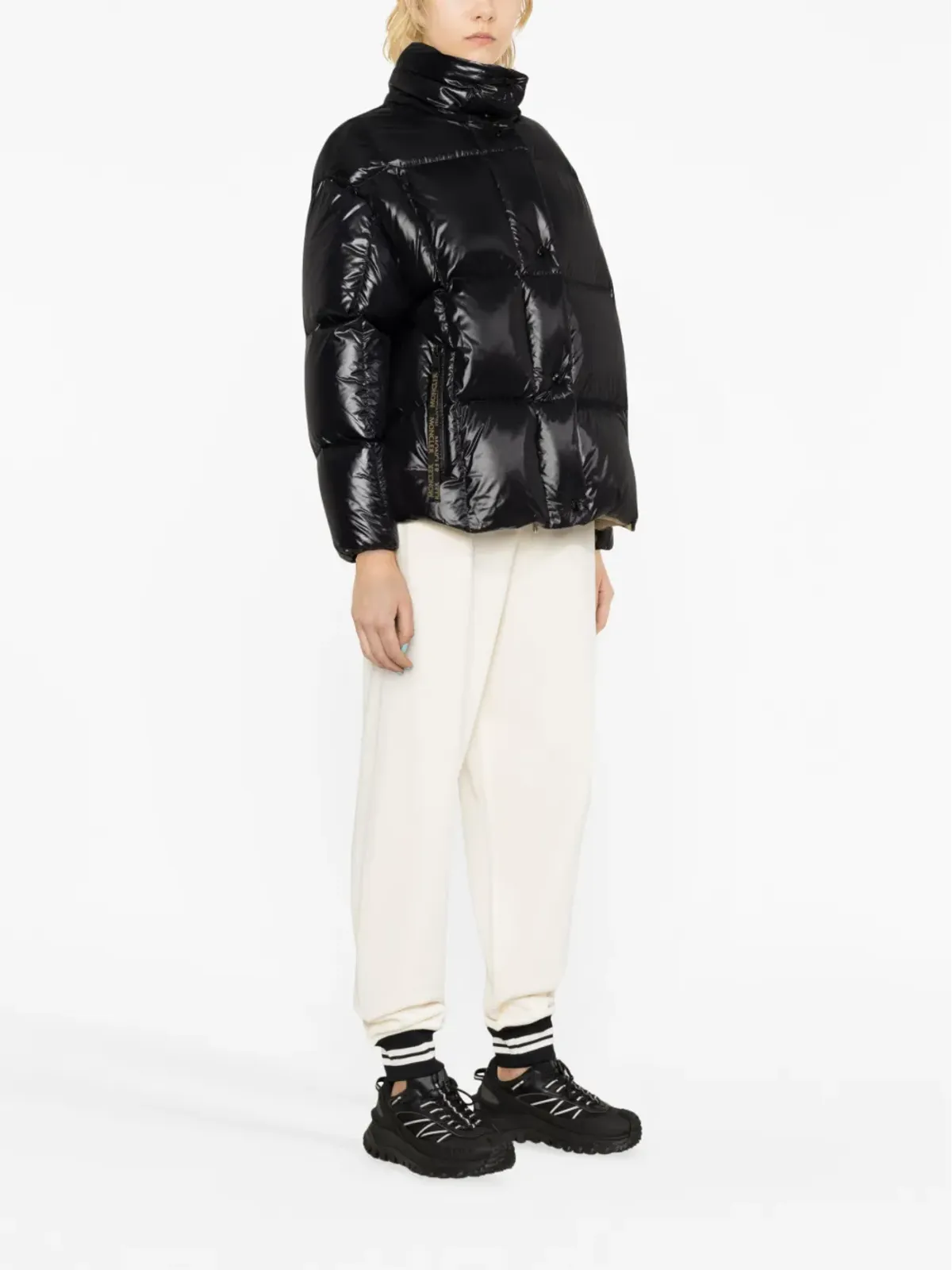 Moncler パラナ フード付きキルテッドダウンジャケット（ブラック） - 画像4