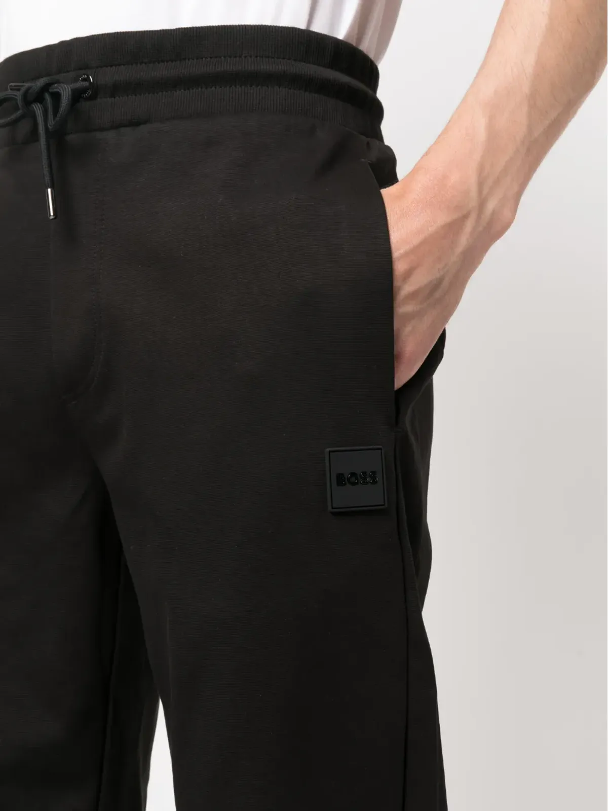 BOSS ロゴパッチ付きスリム トラックパンツ - 画像5