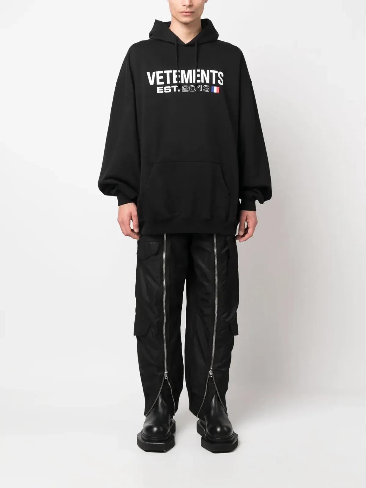 VETEMENTS ロゴプリント パーカー - 画像2