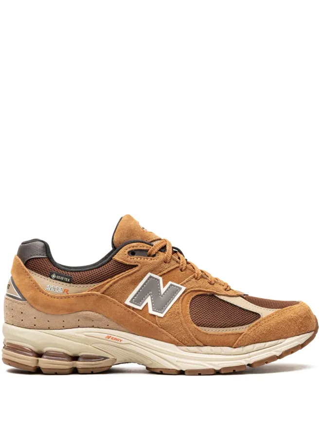 New Balance New Balance 2002RX ロー・トップスニーカー - ブラウンの商品画像