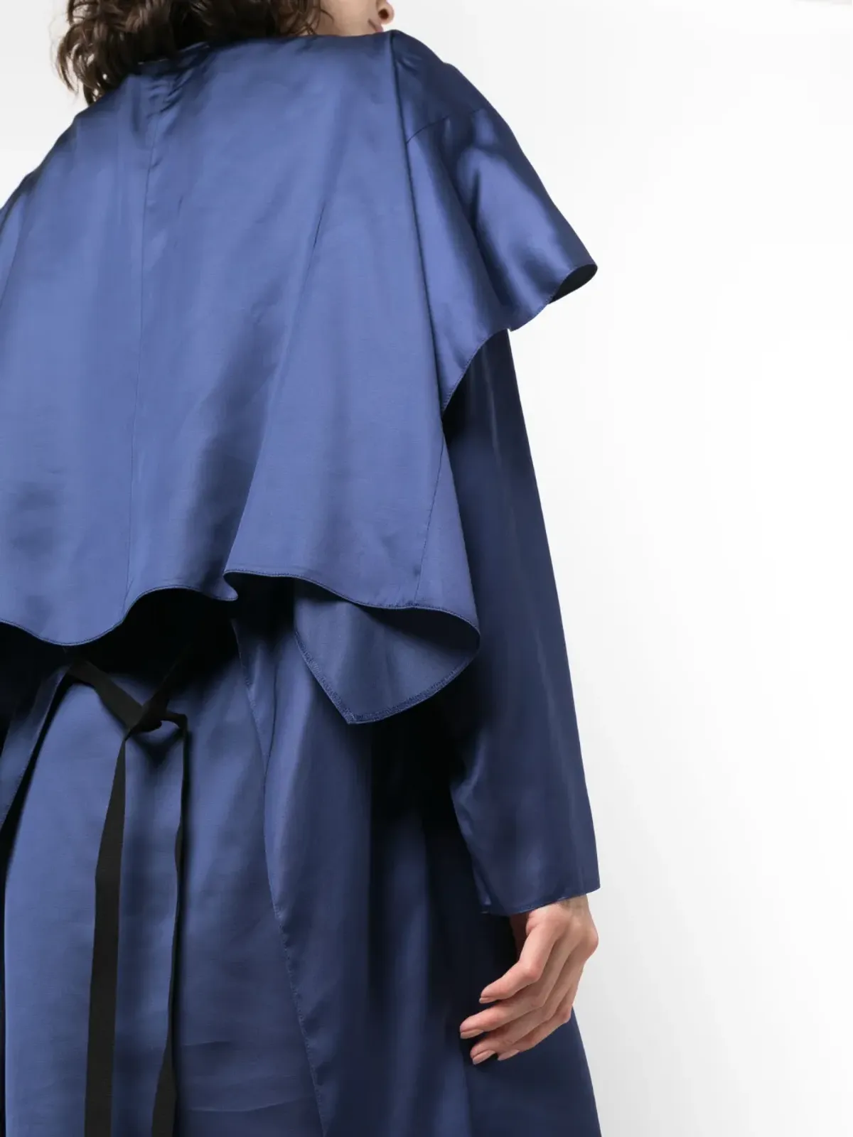 MM6 Maison Margiela 長袖サテンミディドレス ブルー - 画像5