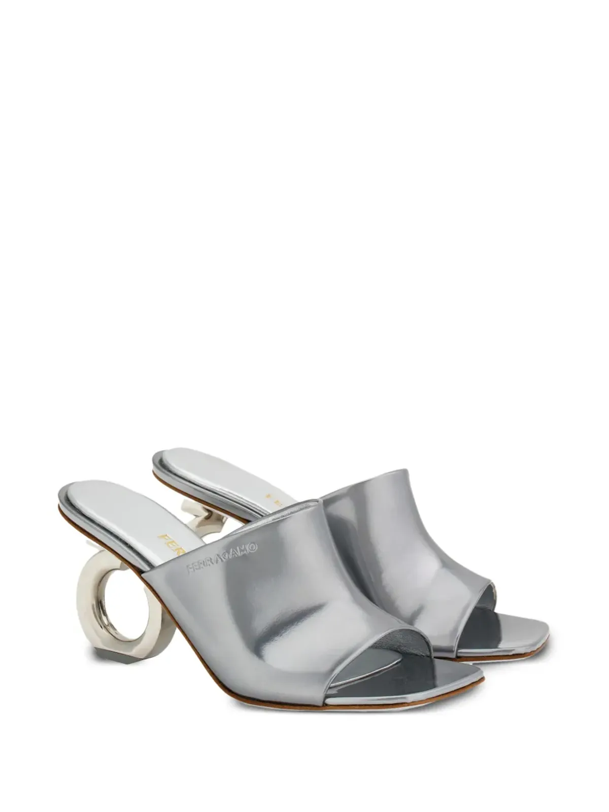 Ferragamo エリナ 70mm パテントレザー サンダル - シルバー - 画像2