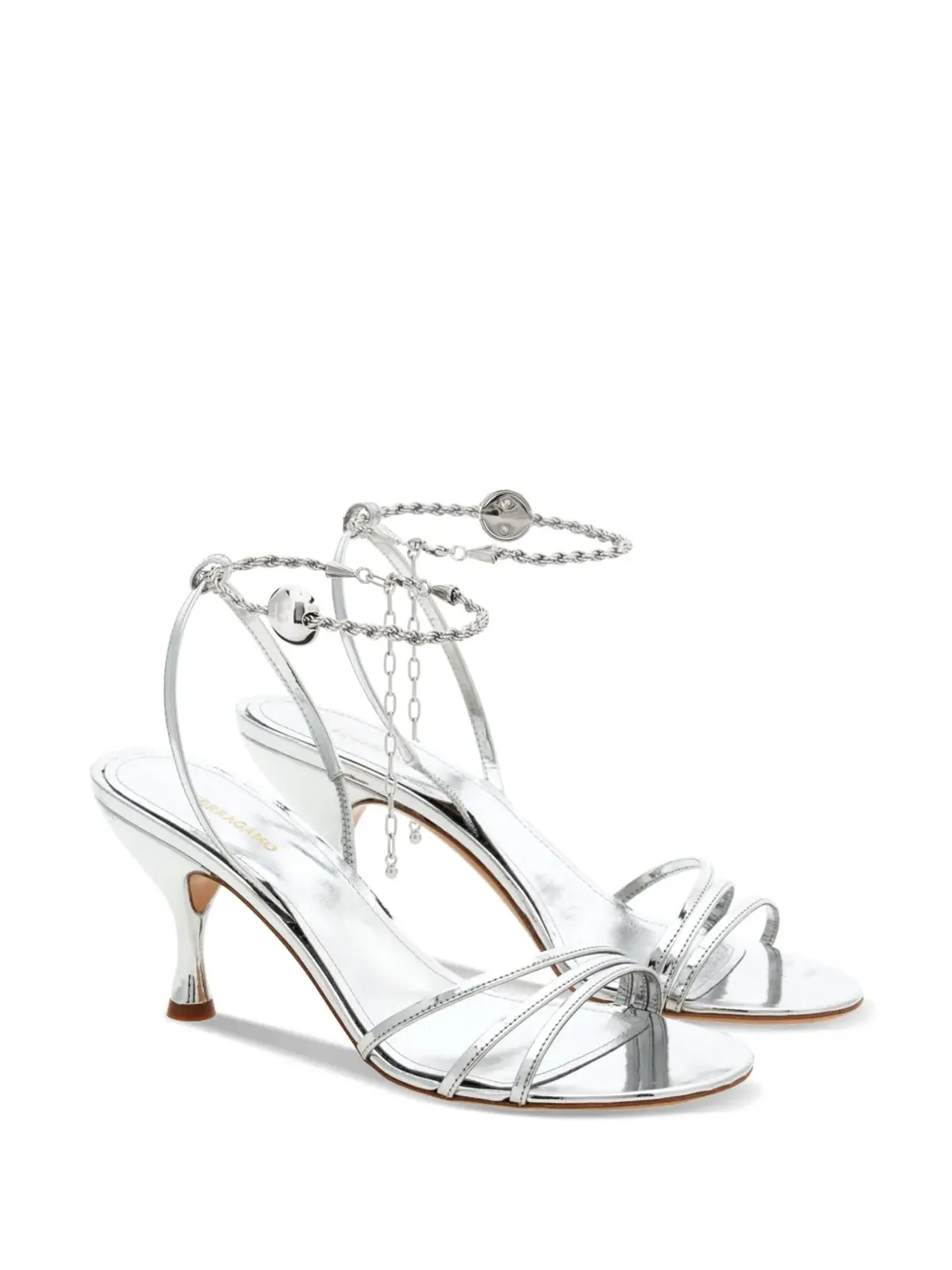 Ferragamo パテントレザーのストラップサンダル - 画像2