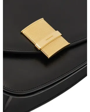 Ferragamo 小型アシンメトリーレザー クロスボディバッグ - サムネイル5