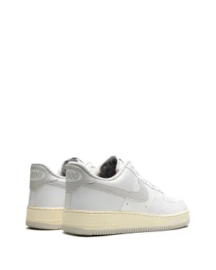 Nike Air Force 1 '07 PRM 「1-800」スニーカー - ホワイト - サムネイル3