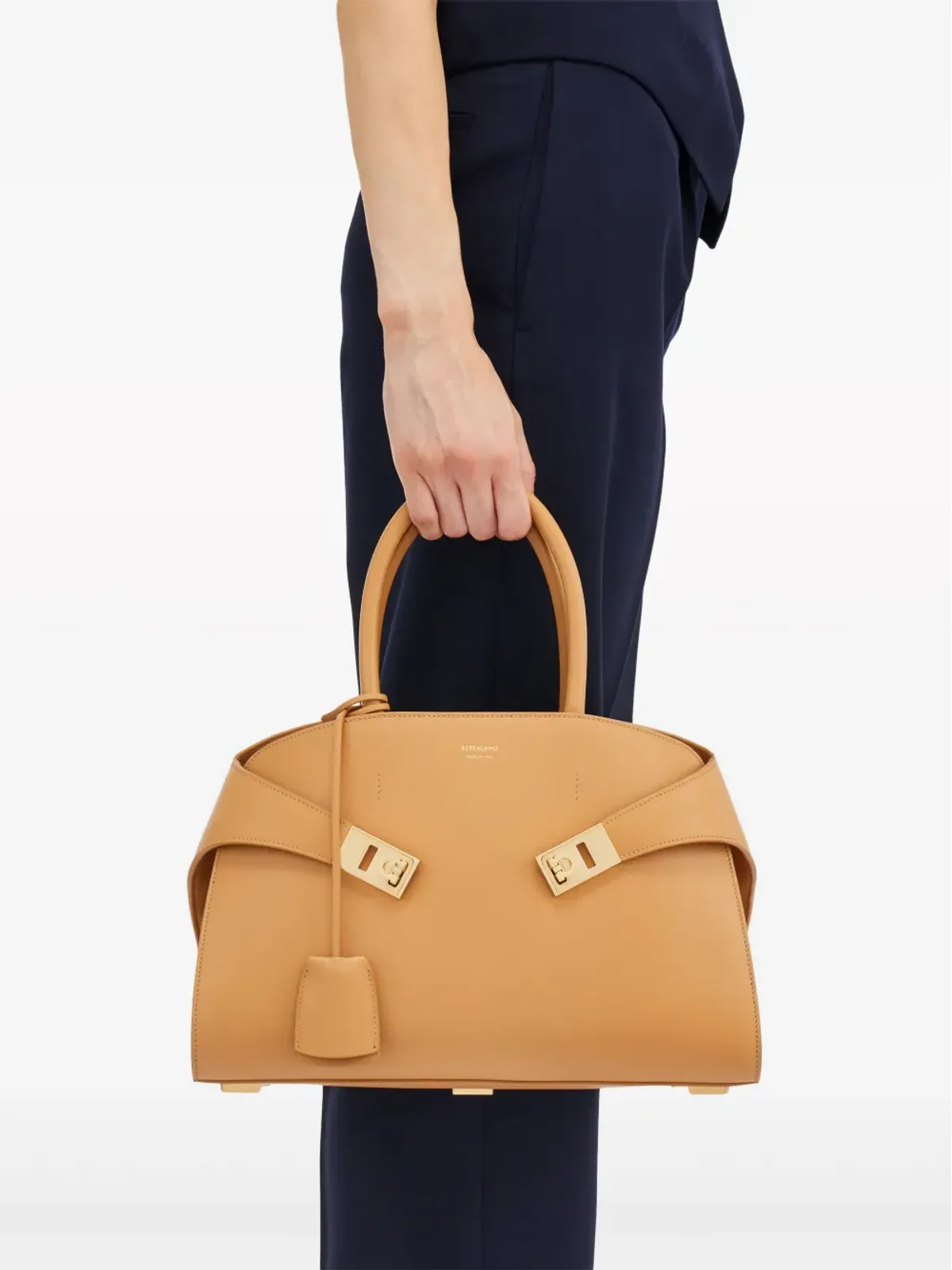 Ferragamo ミニ ハグ トートバッグ - ニュートラルカラー - 画像3