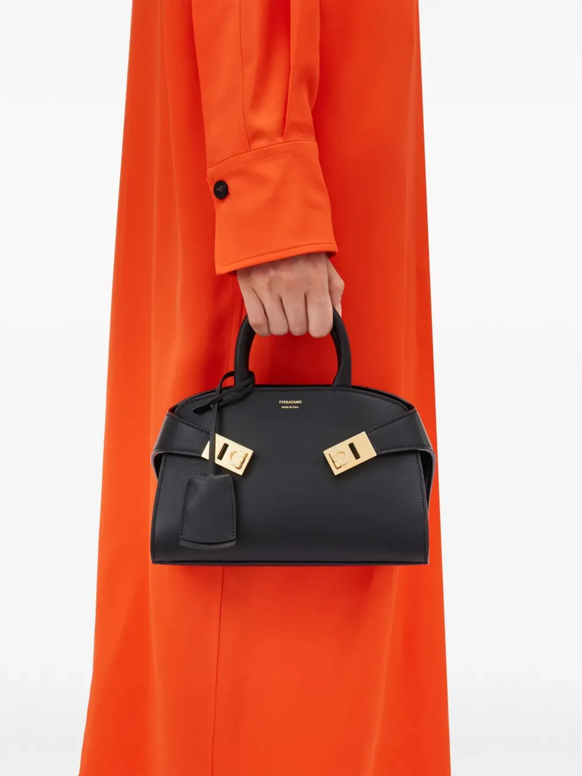 Ferragamo ハグ レザー ミニバッグ - 画像3