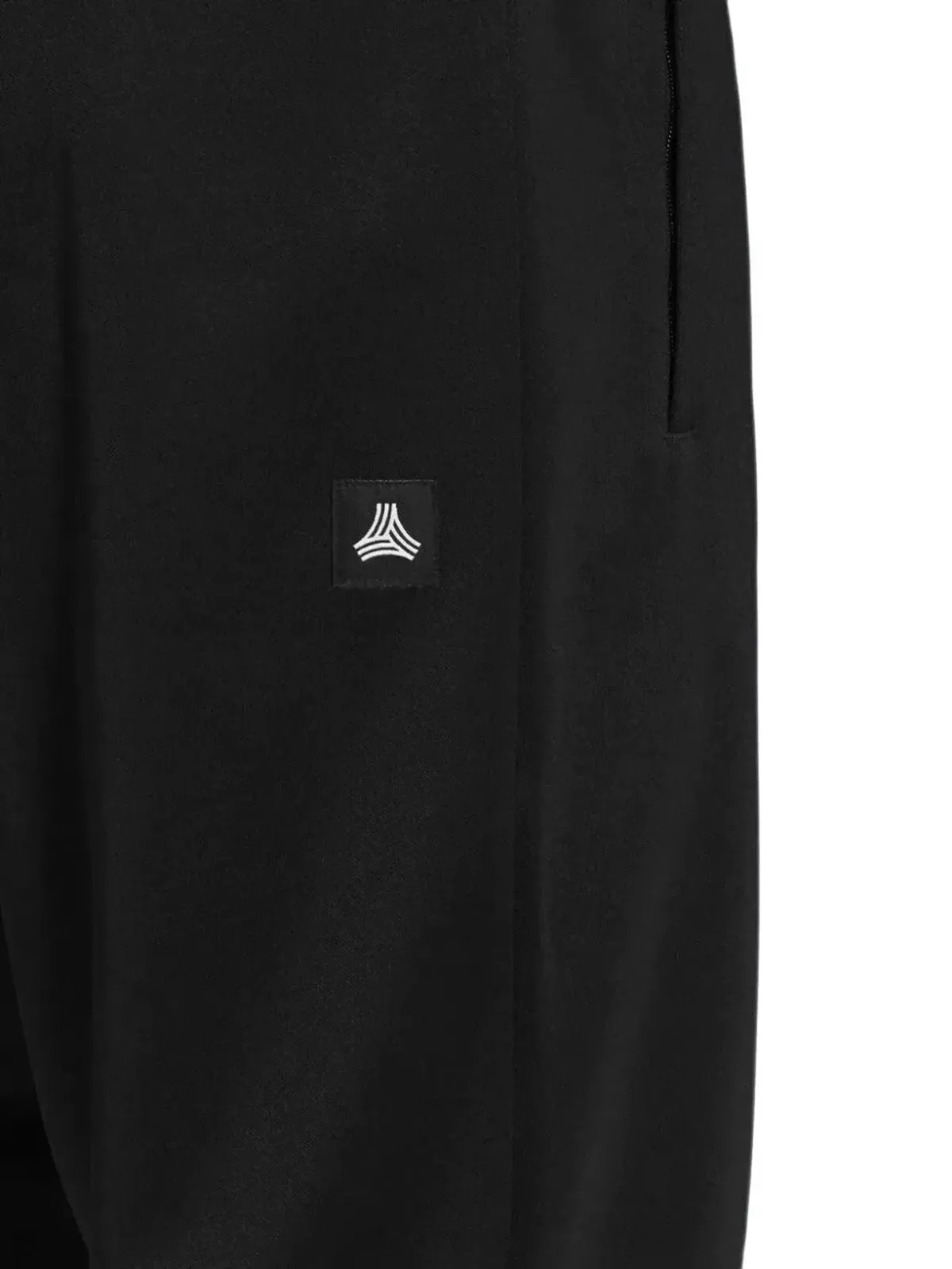 adidas パネルドジョガーパンツ ブラック - 画像4