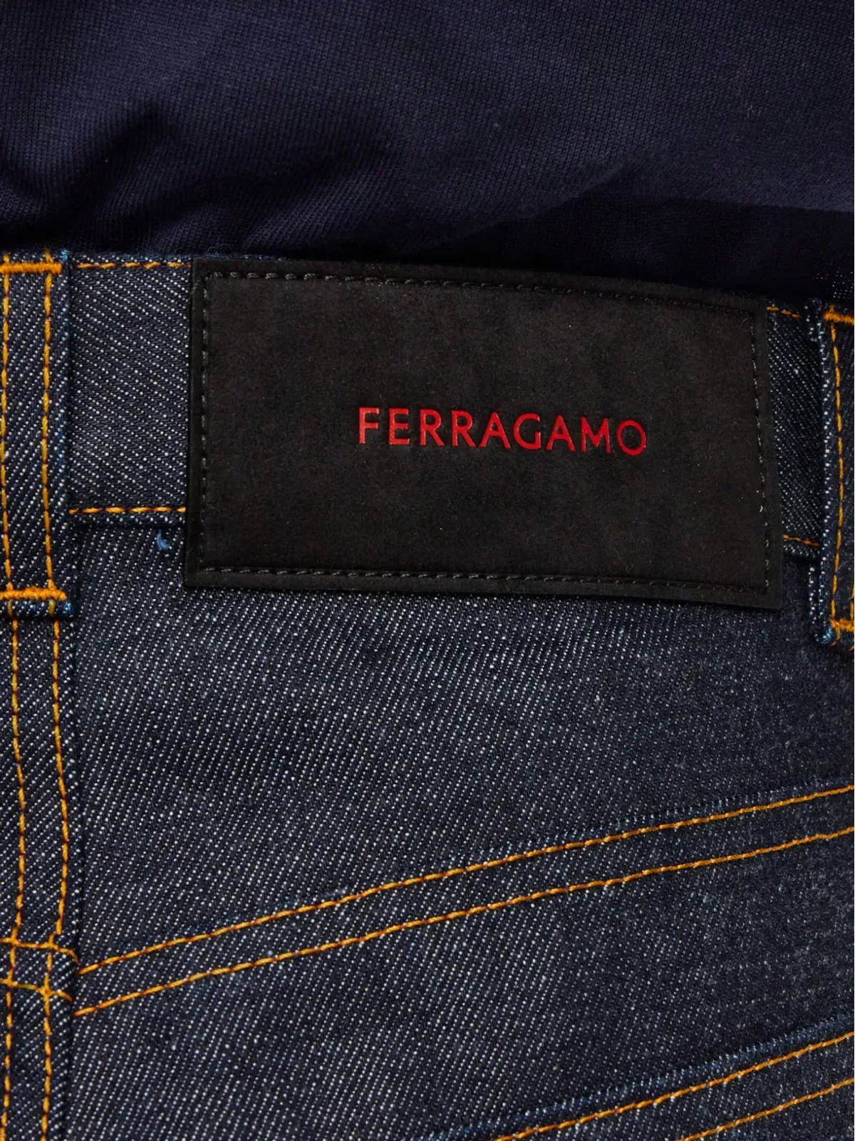Ferragamo ロゴアップリケ コントラストステッチ ワイドレッグジーンズ ブルー - 画像5