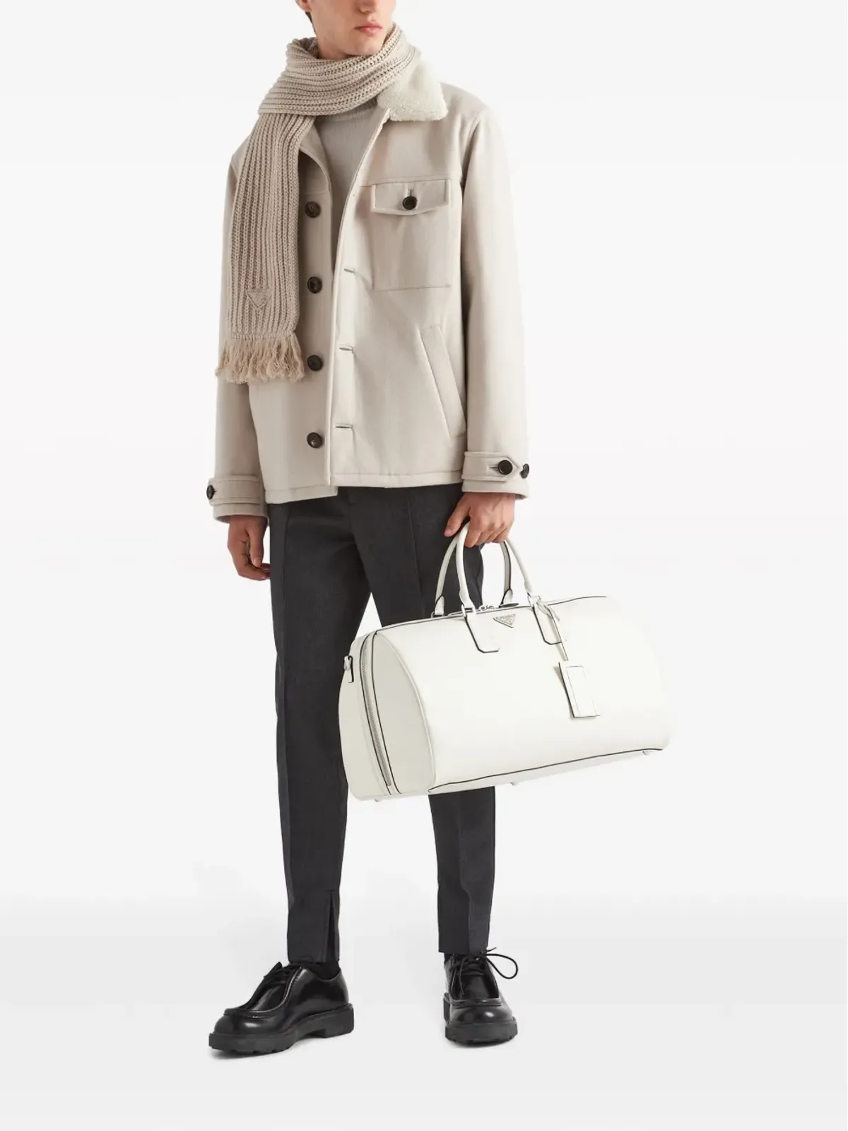 Prada トライアングルロゴ レザーダッフルバッグ - 画像2