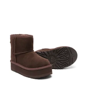 UGG Kids クラシックミニII ロゴパッチ スエード ブーツ - ブラウン - サムネイル2