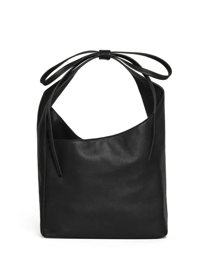 Reformation Reformation ヴィットリア トートバッグの商品画像