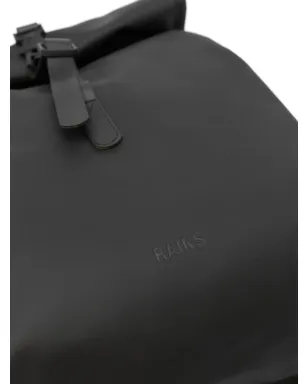 Rains ミニ ロールトップ リュック ロゴエンボス バックパック - ブラック - サムネイル3