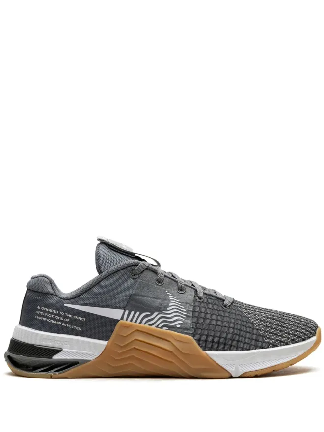 Nike Nike Metcon 8 スモークグレー/ガム スニーカーの商品画像