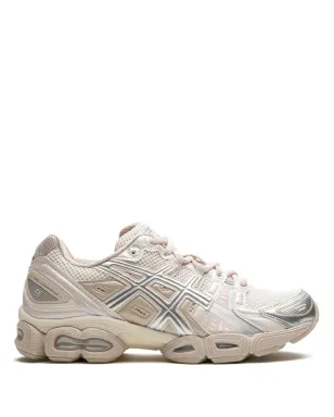 ASICS Gel-Nimbus 9 ミネラルベージュ スニーカー - サムネイル1