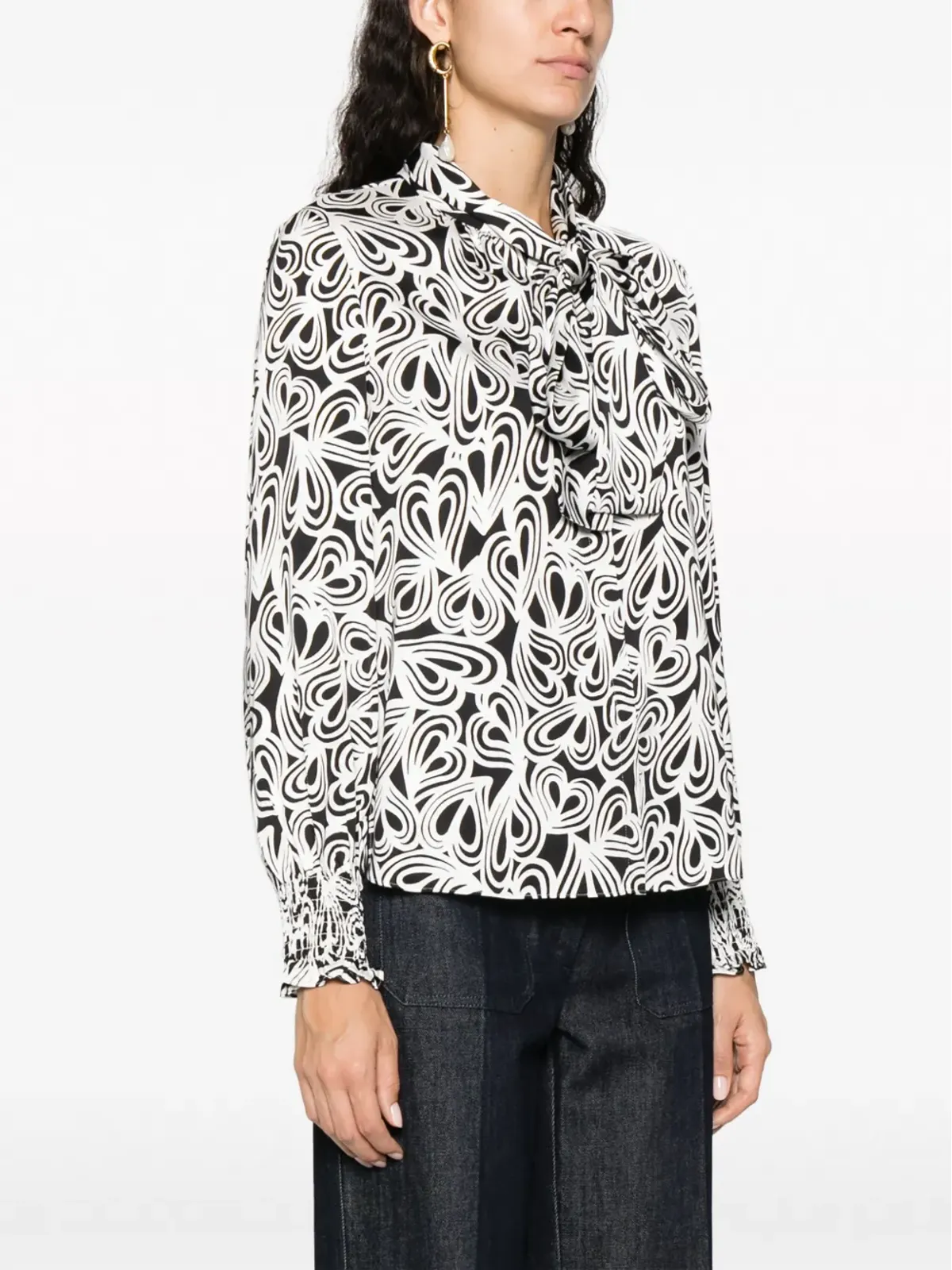 DVF Diane von Furstenberg Tinaハート柄シャツ（ブラック） - 画像3