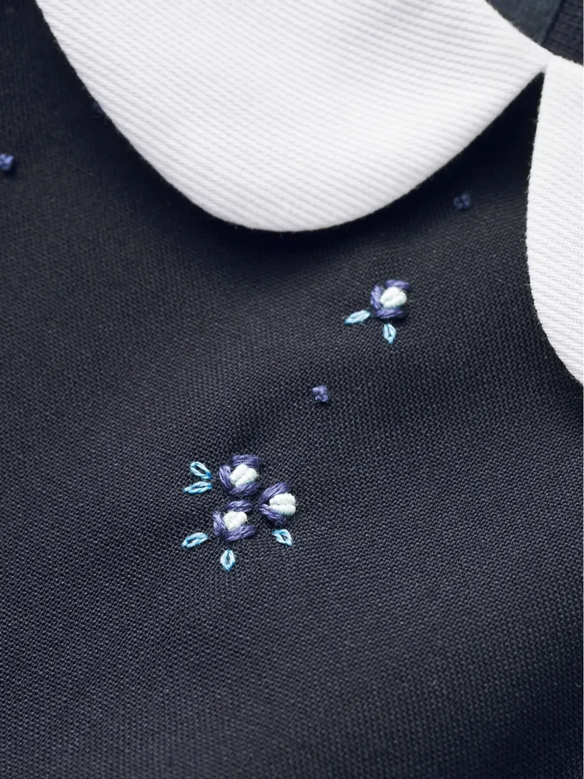 familiar motif-embroidered wool midi dress - Blue - 画像3