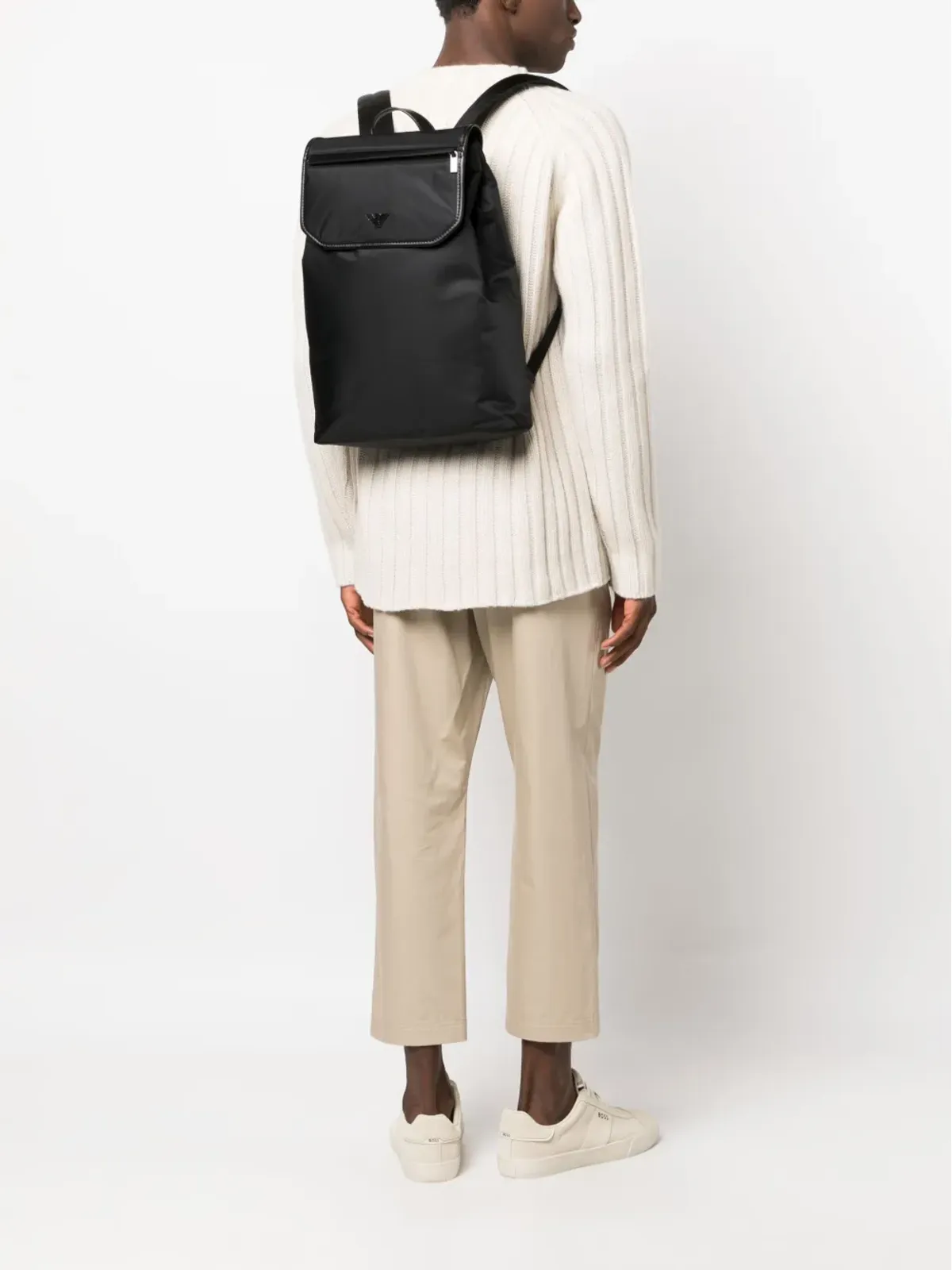 Emporio Armani ロゴプレート フォールドオーバー バックパック - 画像2