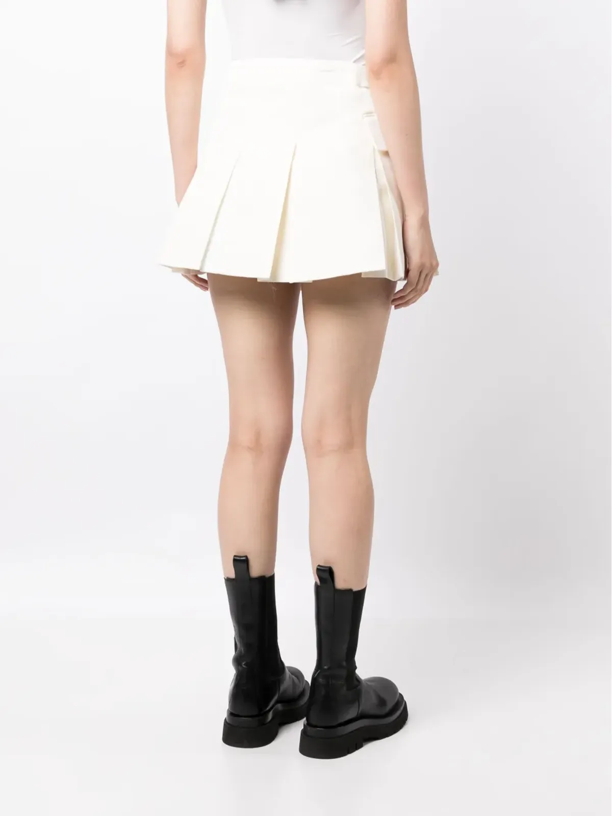 sacai プリーツ入りAラインショートパンツ - 画像4
