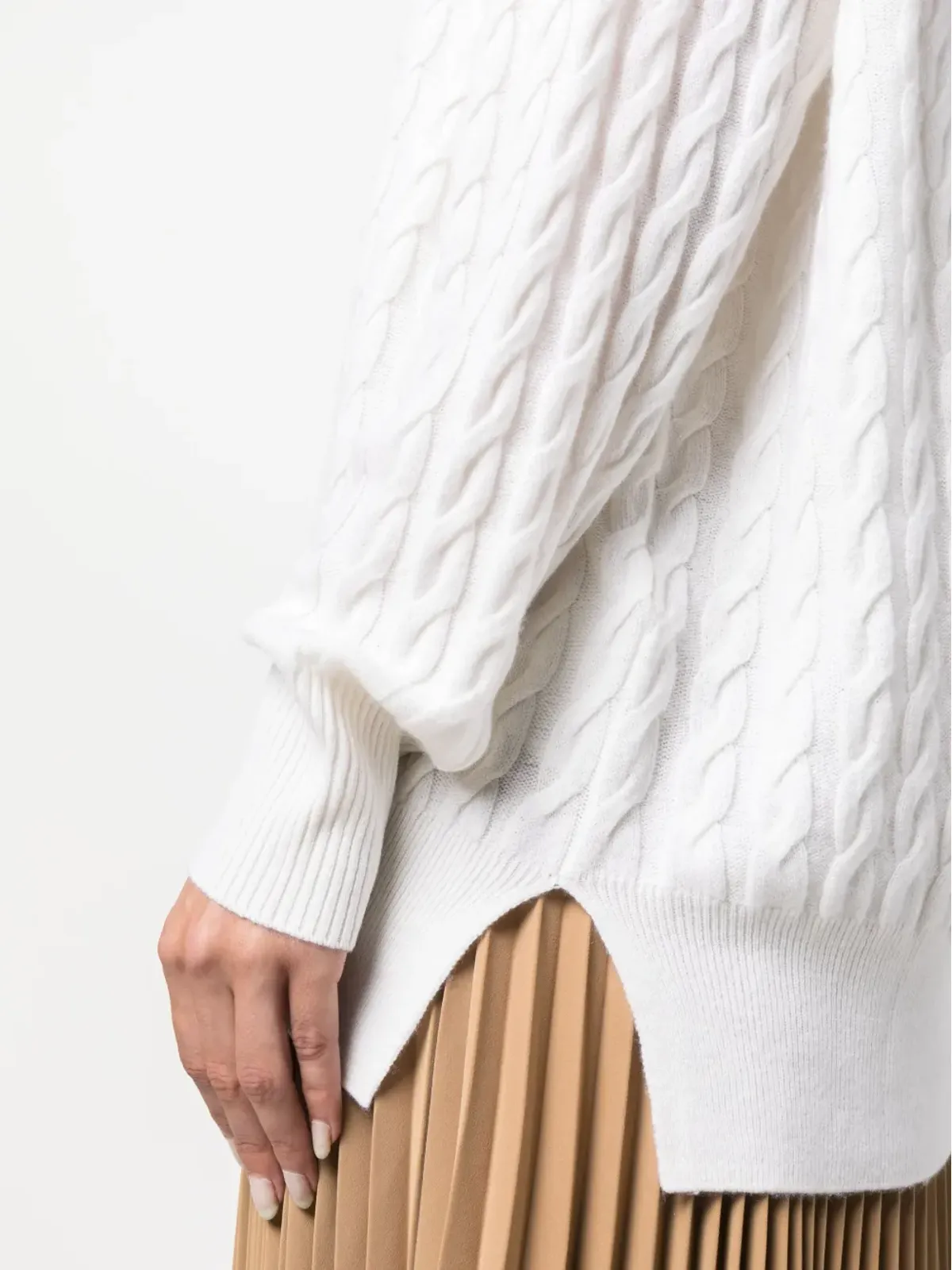 Allude ケーブルニット長袖ジャンパー - 画像5
