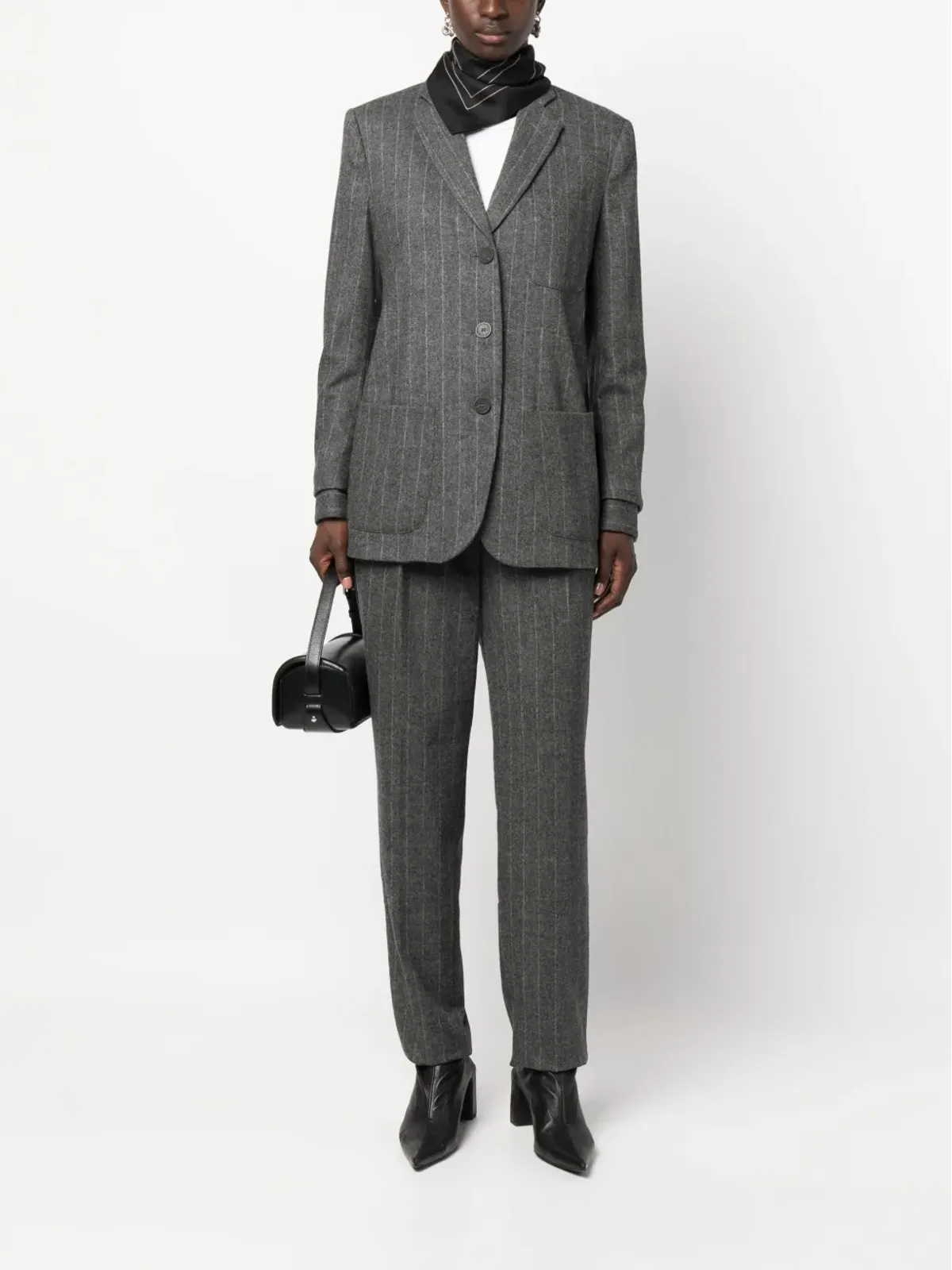 Emporio Armani グレーのピンストライプ柄・シングルブレストブレザー - 画像2